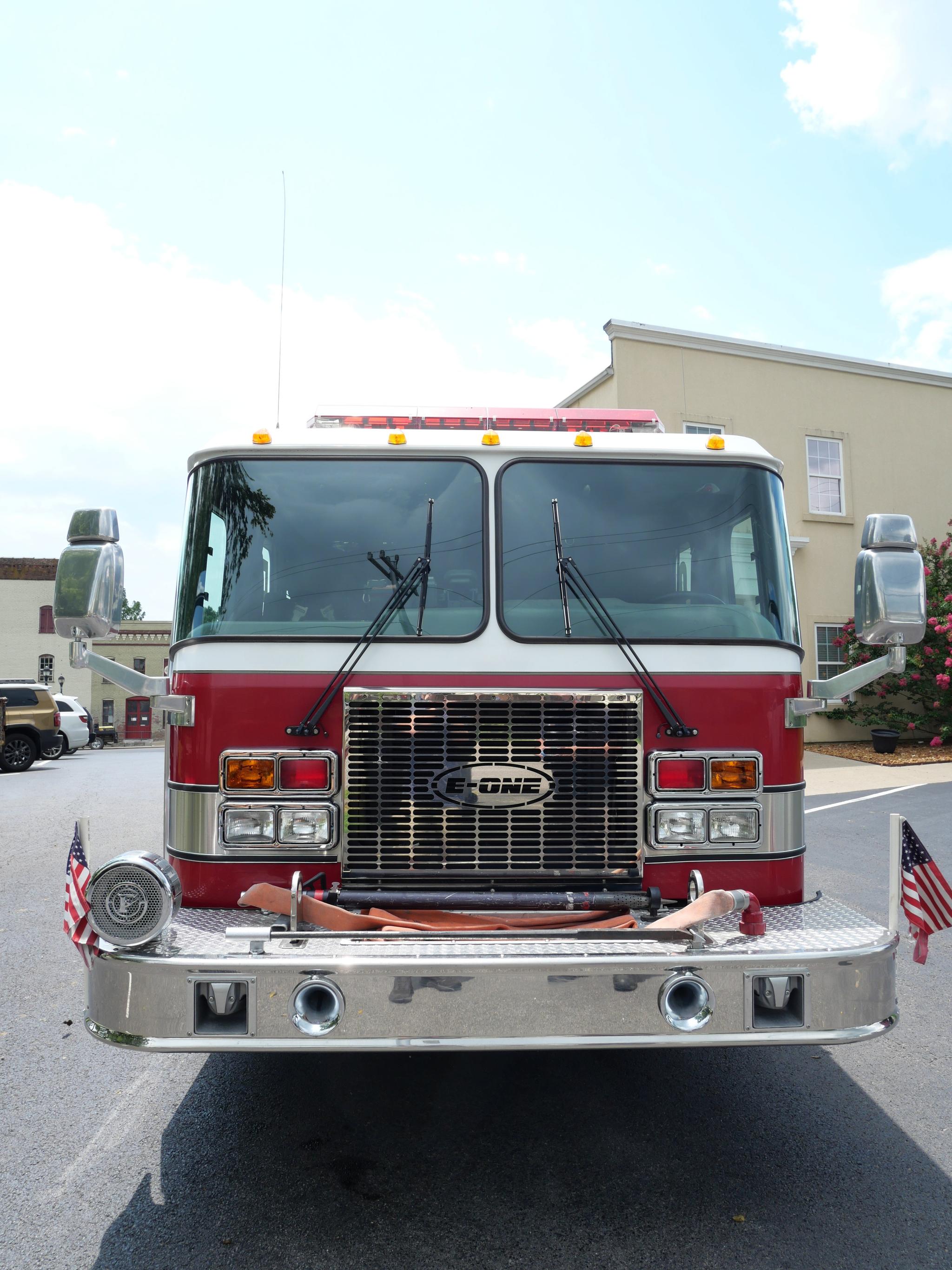 1997 E-One Cyclone II Pumper - image 5