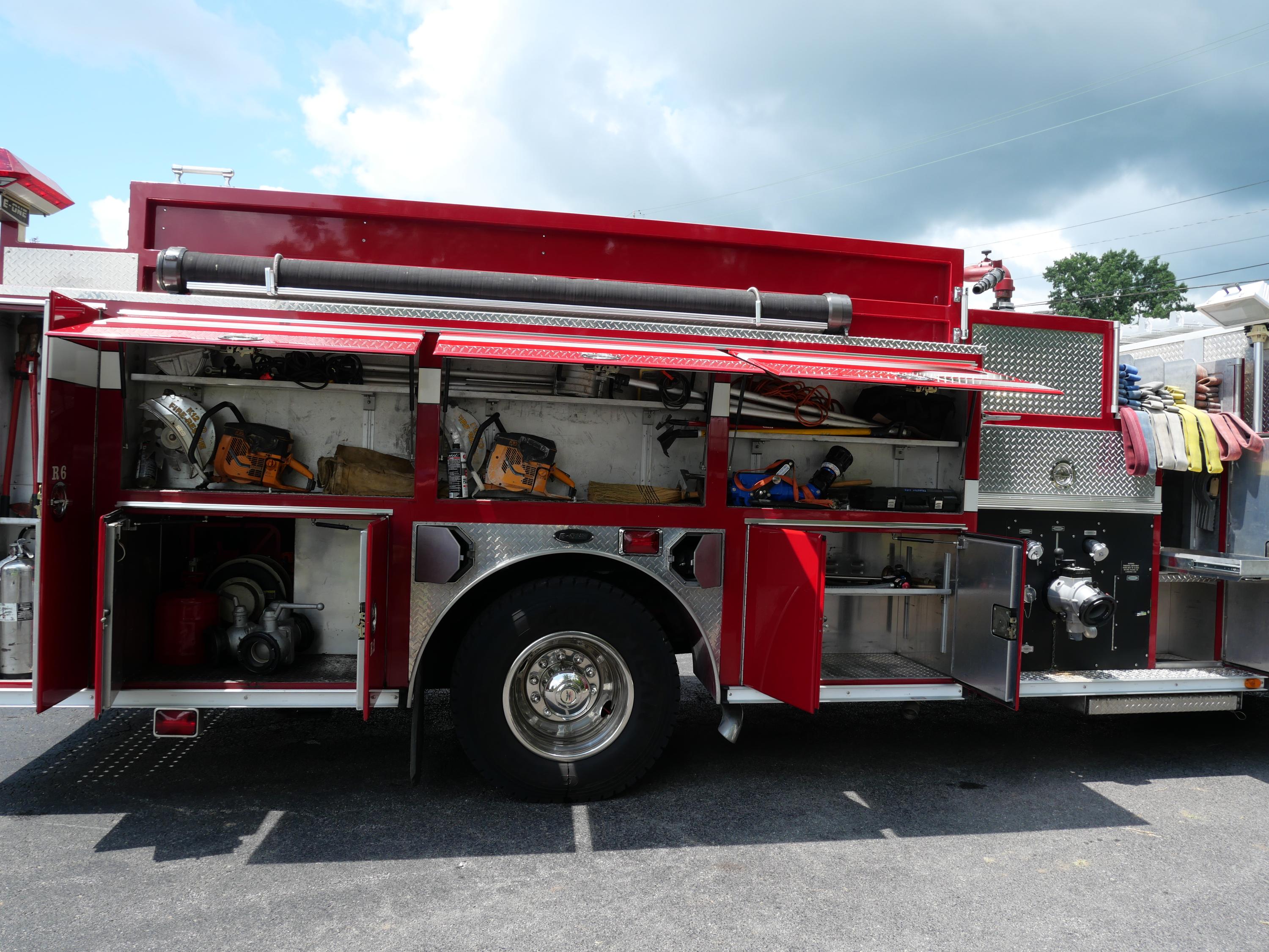 1997 E-One Cyclone II Pumper - image 13