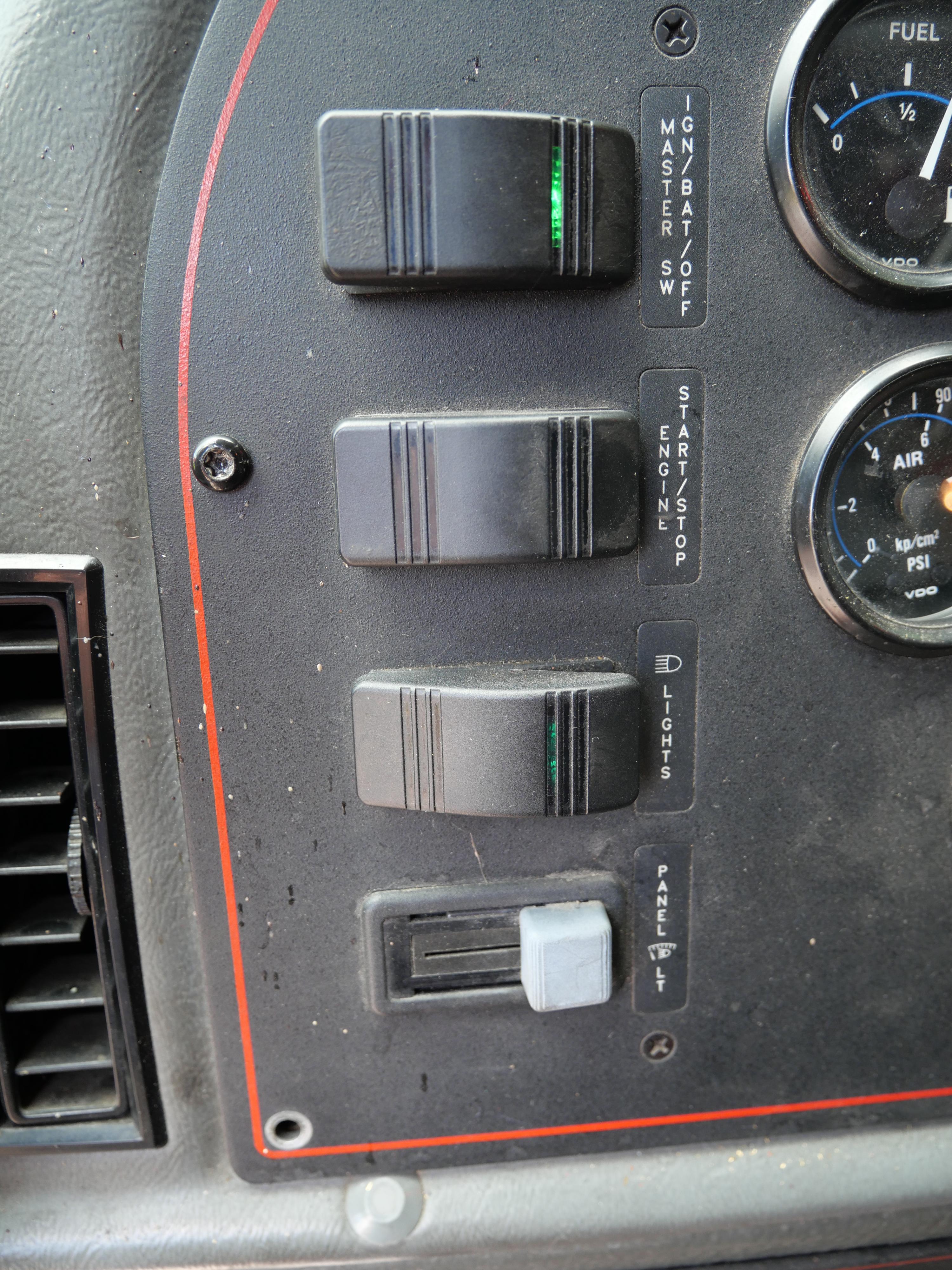 1997 E-One Cyclone II Pumper - image 46