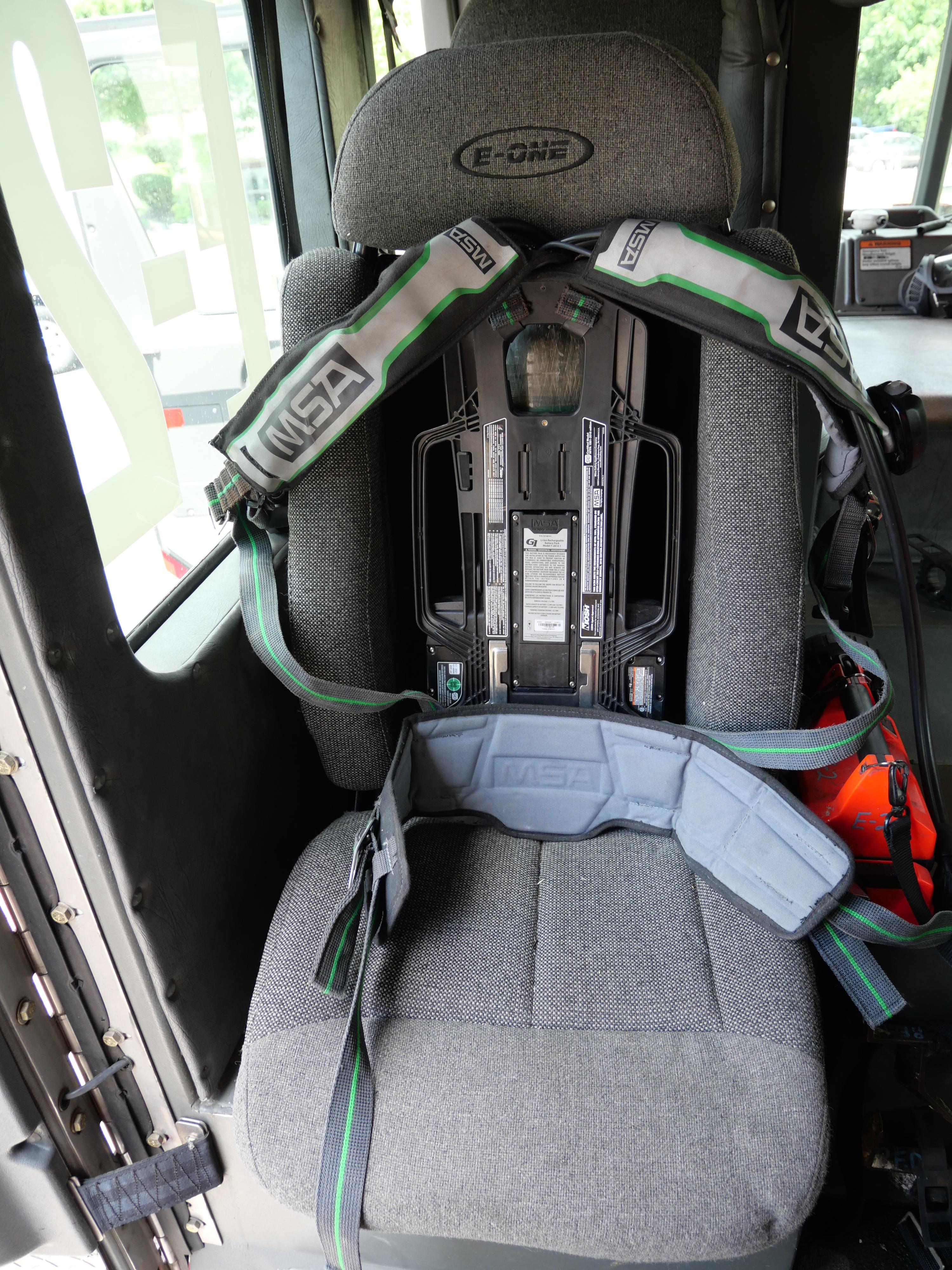1997 E-One Cyclone II Pumper - image 55