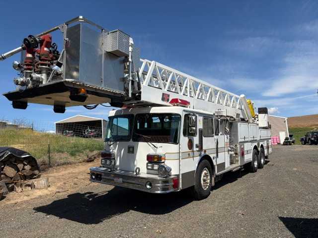 1989 KME 102' Quint