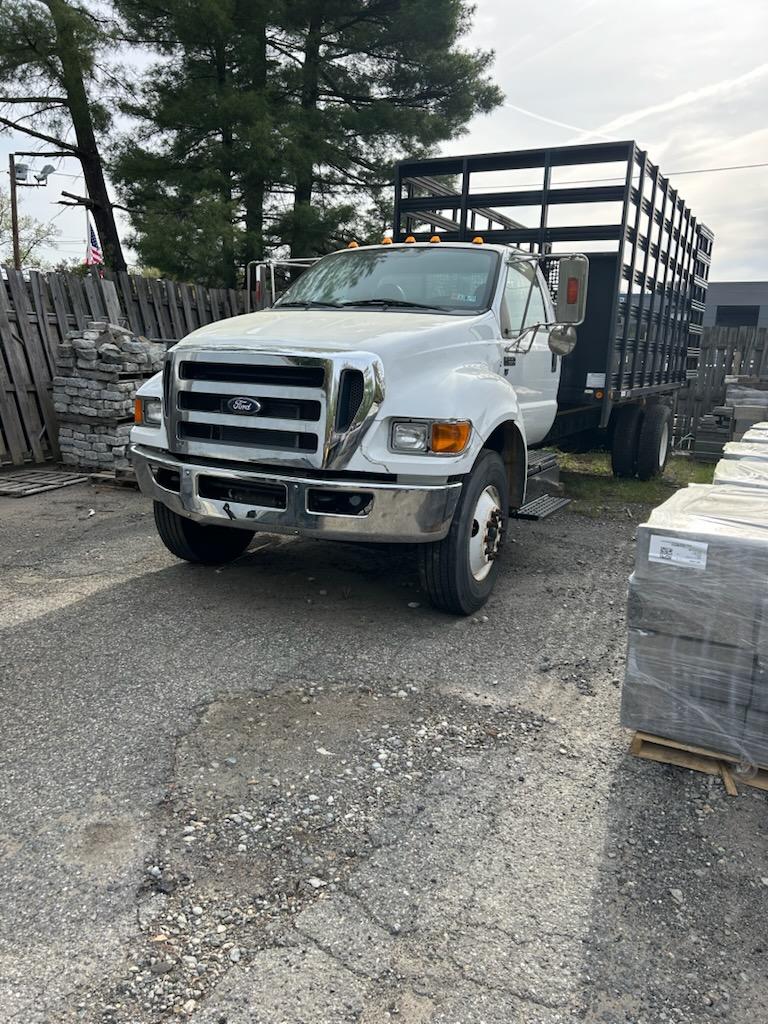 2015 Ford F650 Cab and Chassis - image 1