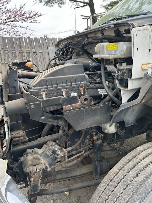 2015 Ford F650 Cab and Chassis - image 5