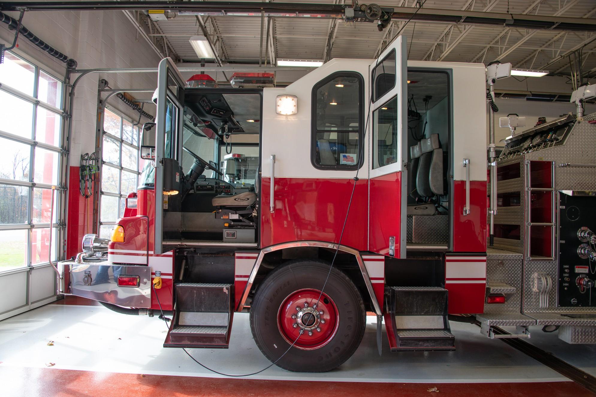 2001 Pierce Quantum Pumper - image 14