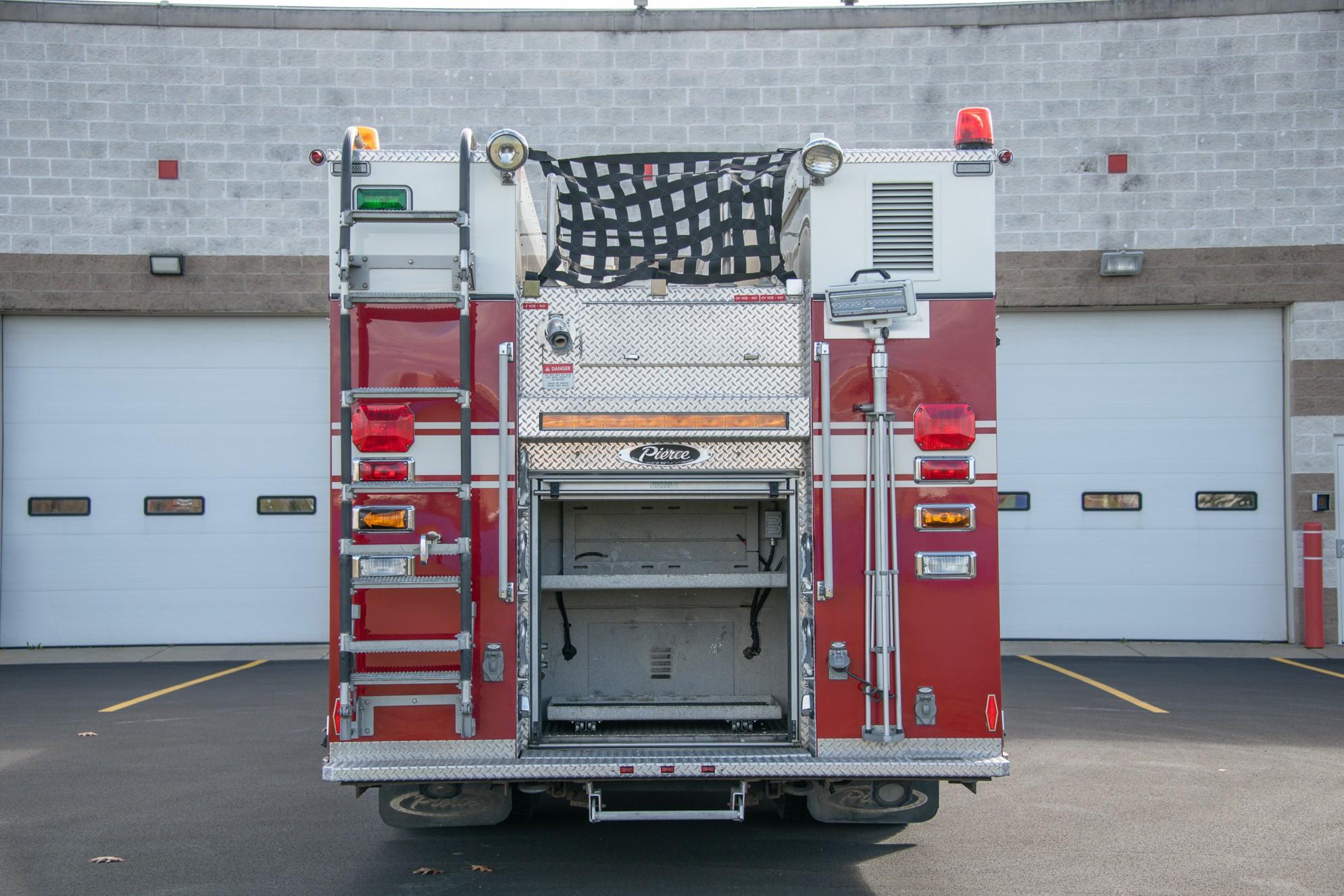 2001 Pierce Quantum Pumper - image 18