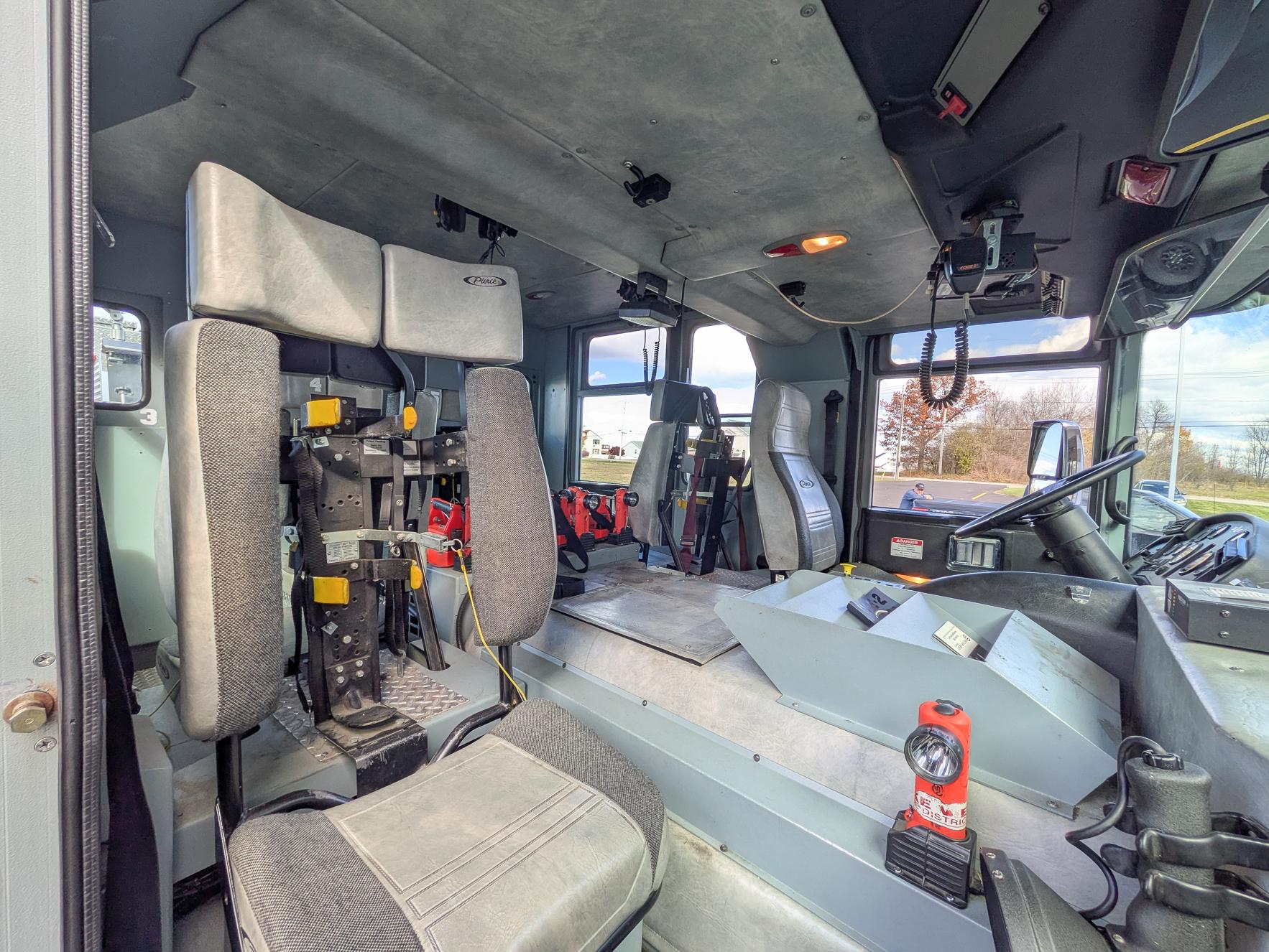 2001 Pierce Quantum Pumper - image 49
