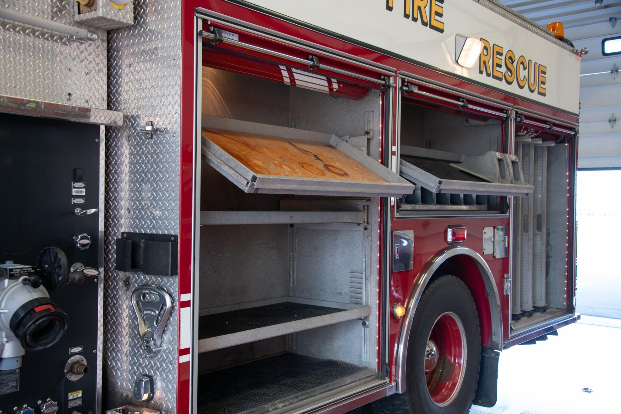 2001 Pierce Quantum Pumper - image 22