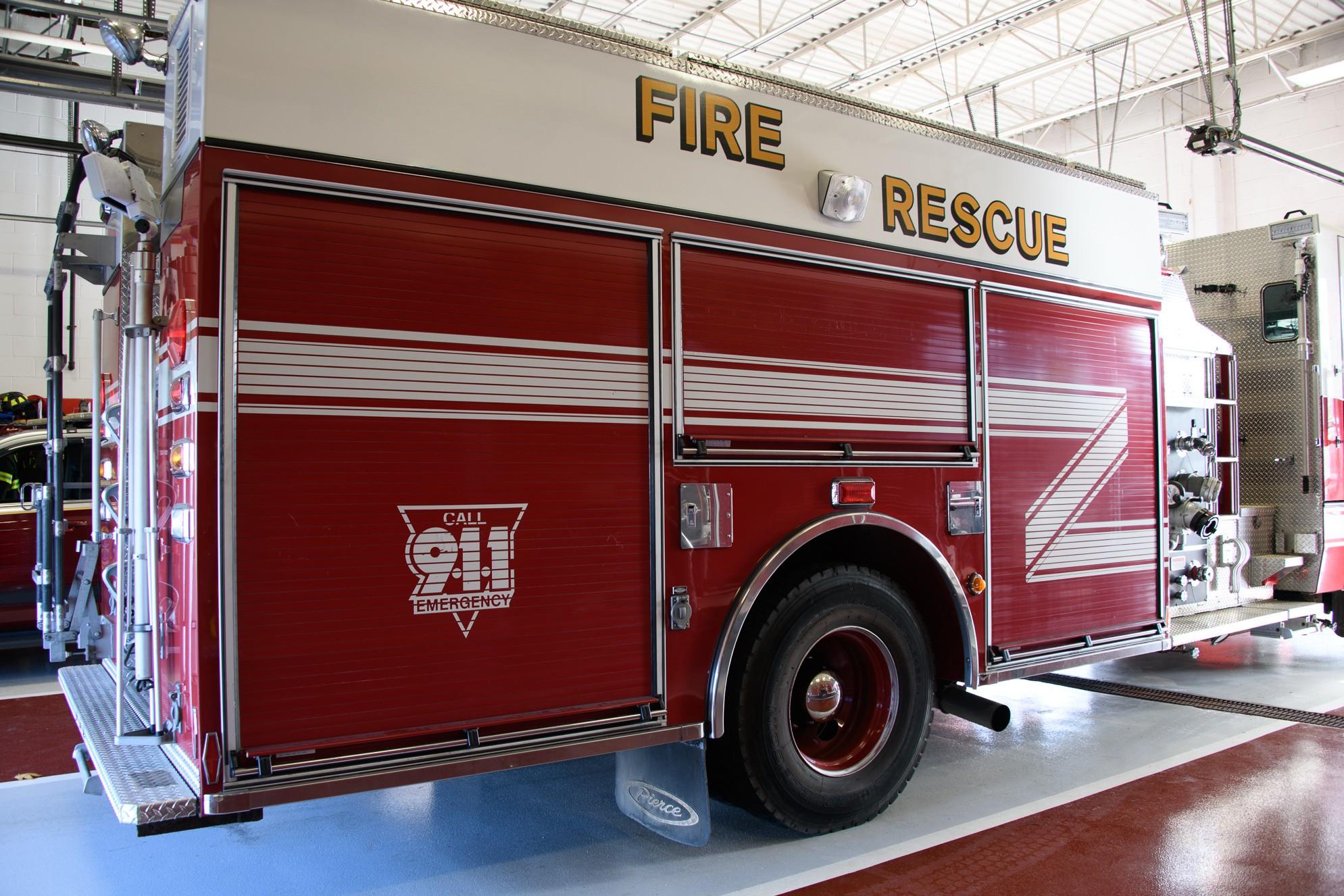 2001 Pierce Quantum Pumper - image 21