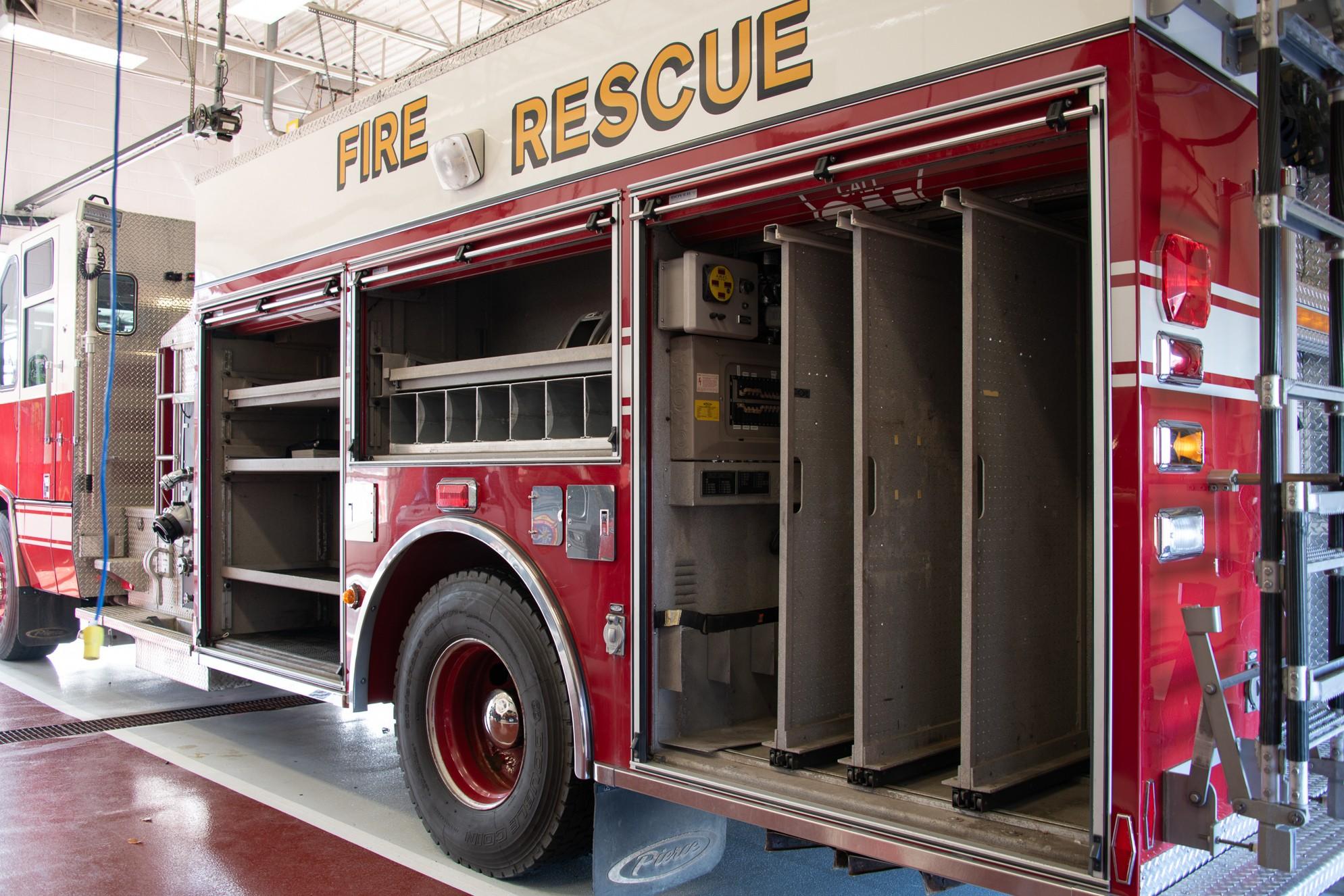 2001 Pierce Quantum Pumper - image 16