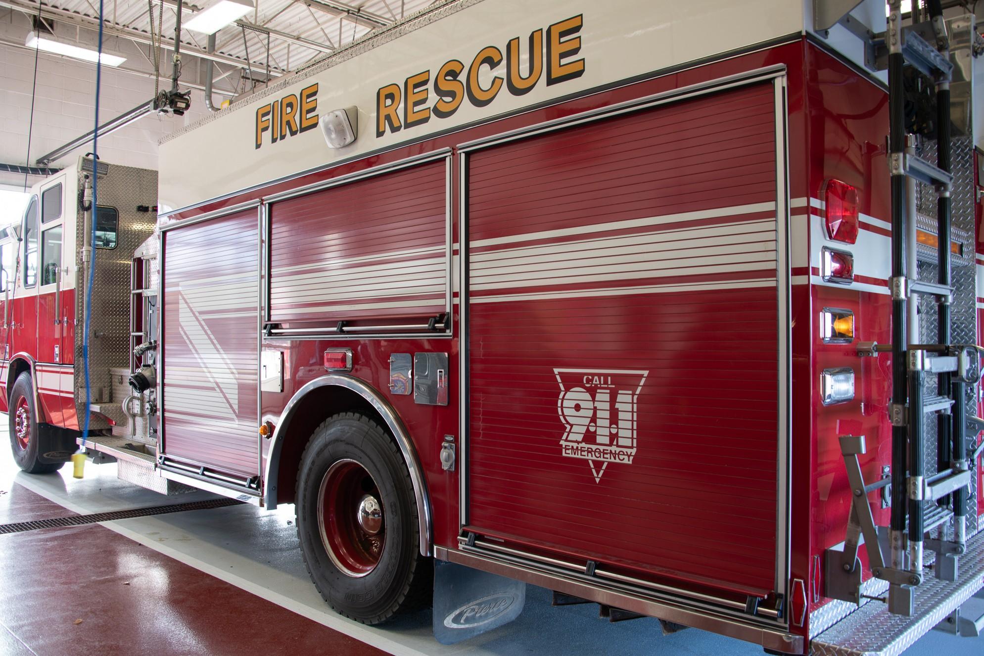 2001 Pierce Quantum Pumper - image 28