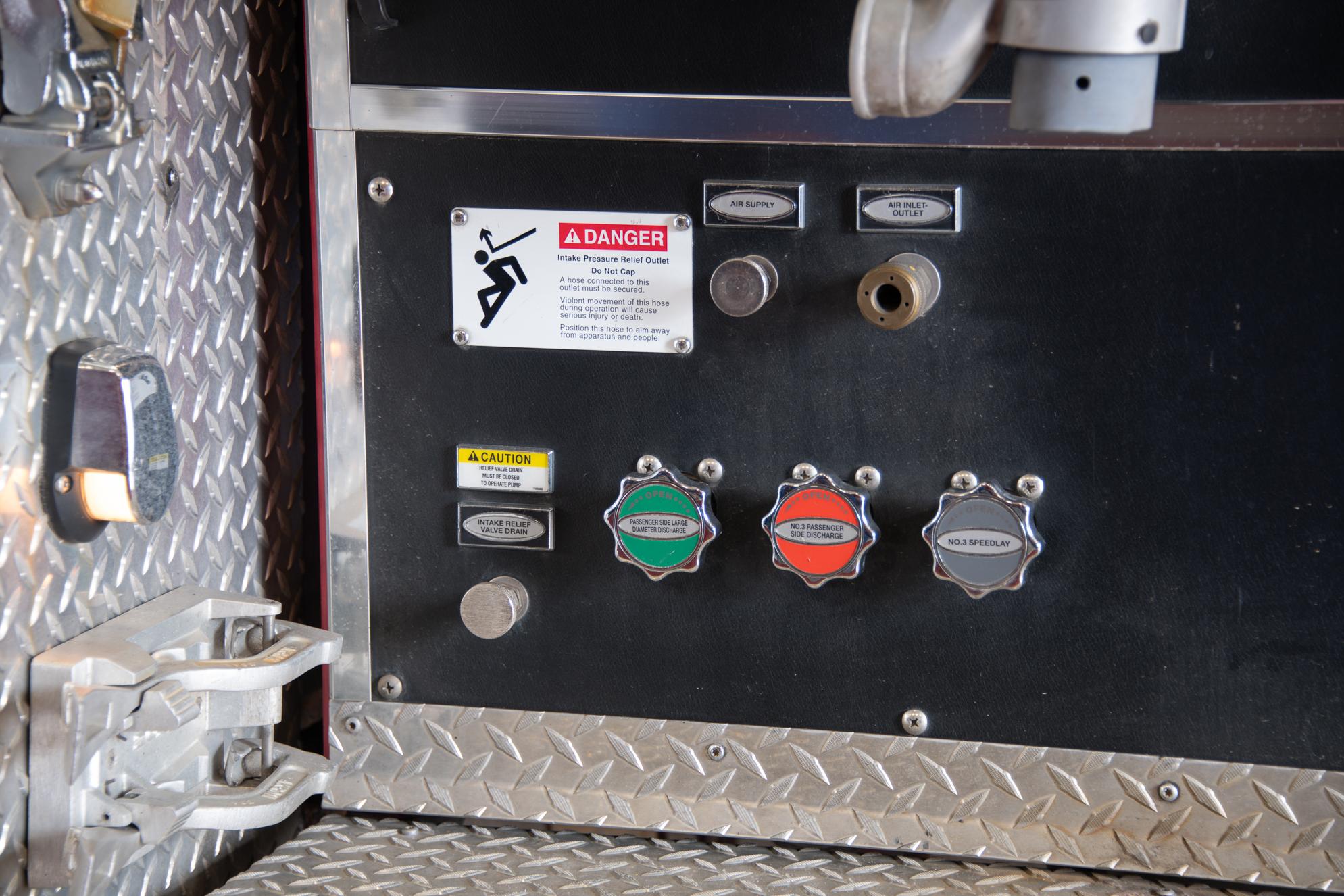 2001 Pierce Quantum Pumper - image 88