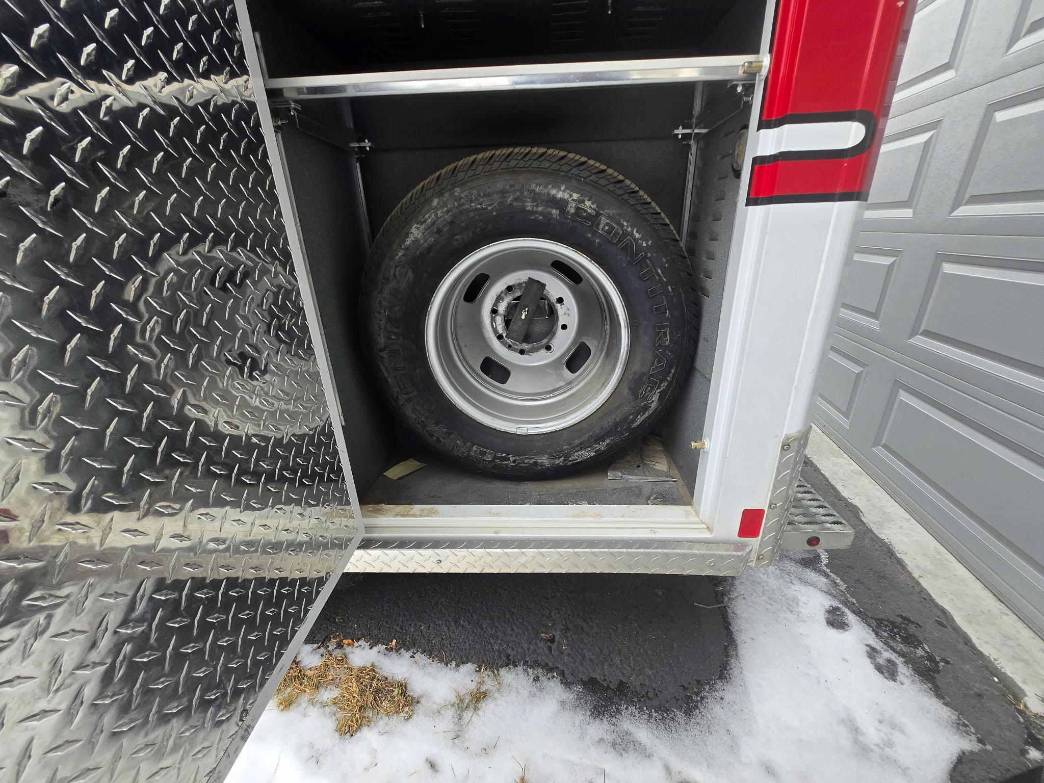 2008 Ford F-350 Wheeled Coach Ambulance (4X4) Type I - image 9