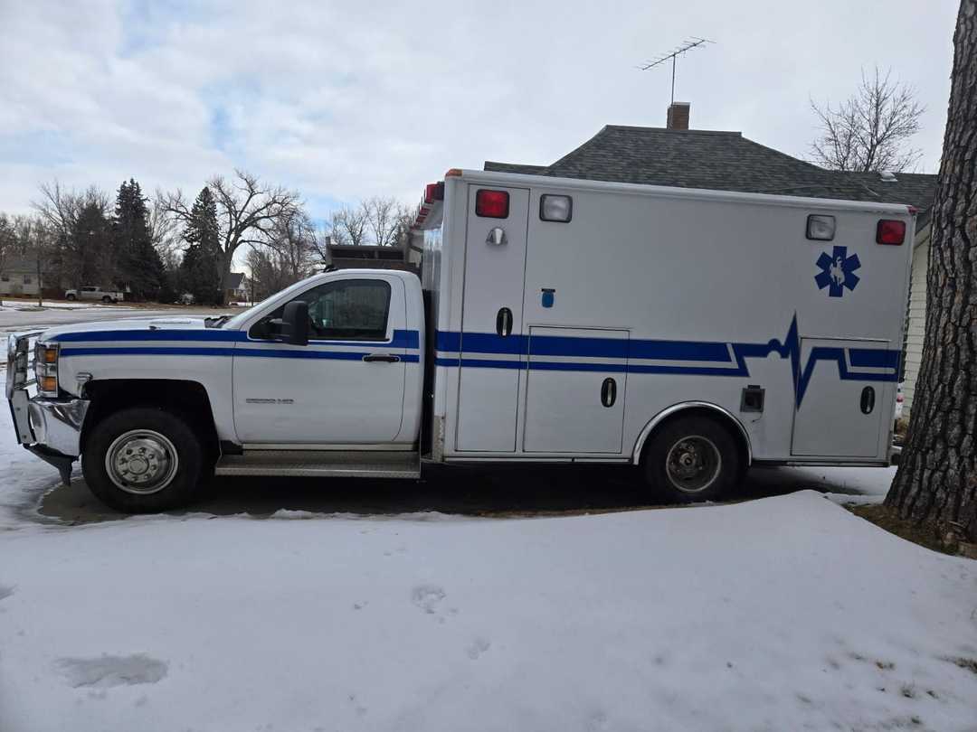 2015 Chevy 4x4 6.6L Wheeled Coach Ambulance