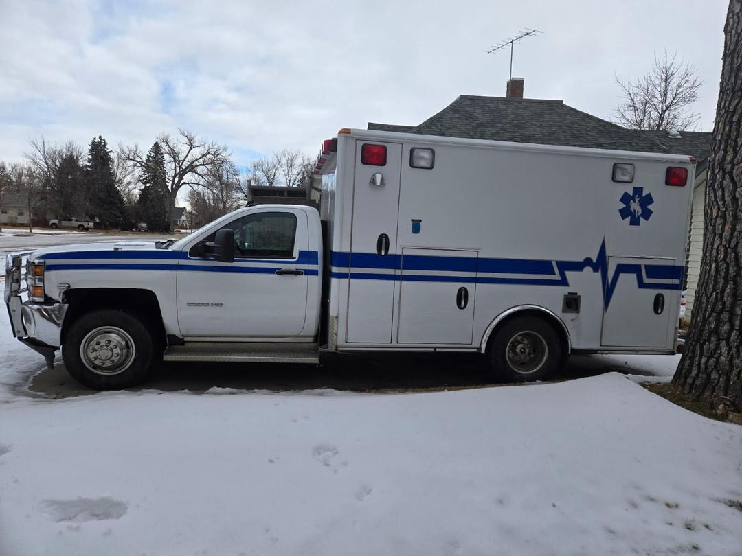 2015 Chevy 4x4 6.6L Wheeled Coach Ambulance