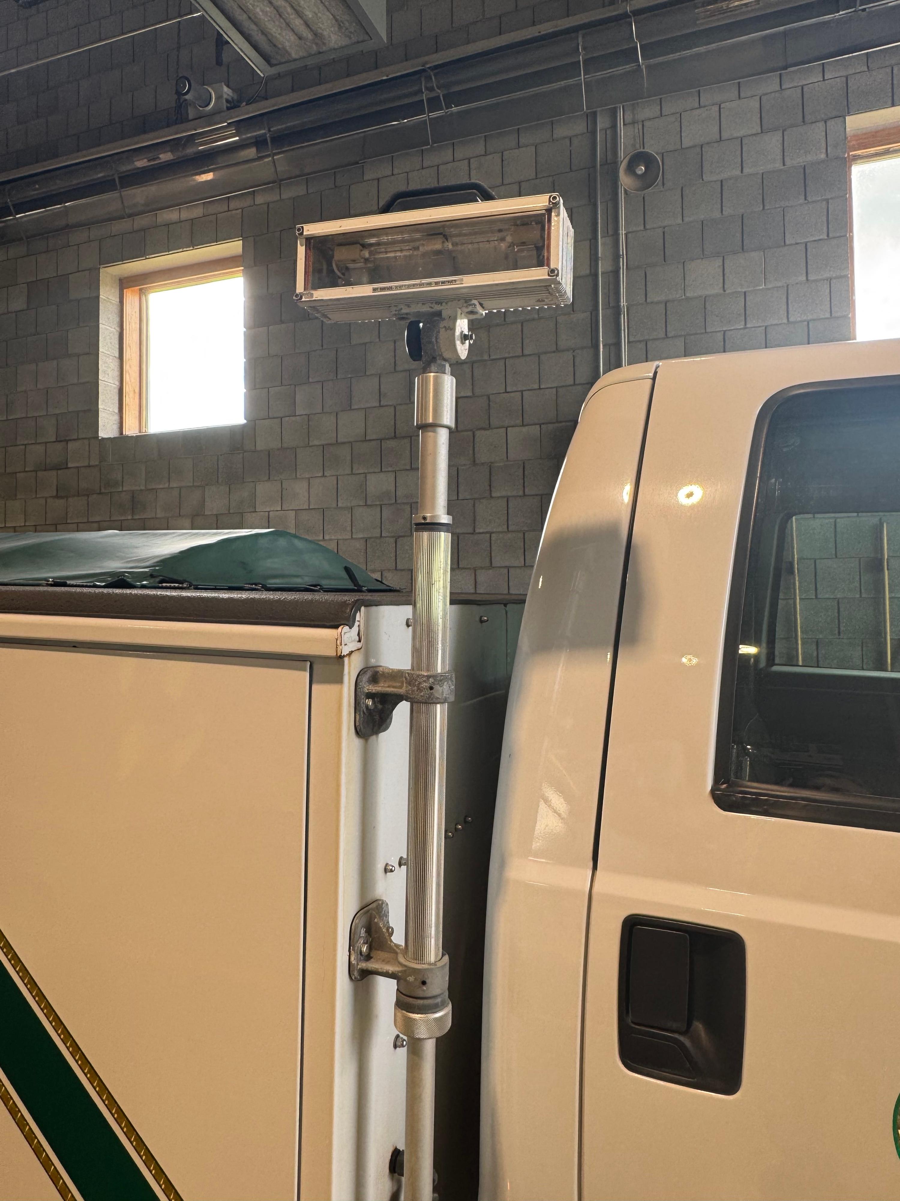 2010 Ford F350 4x4 Squad - image 21