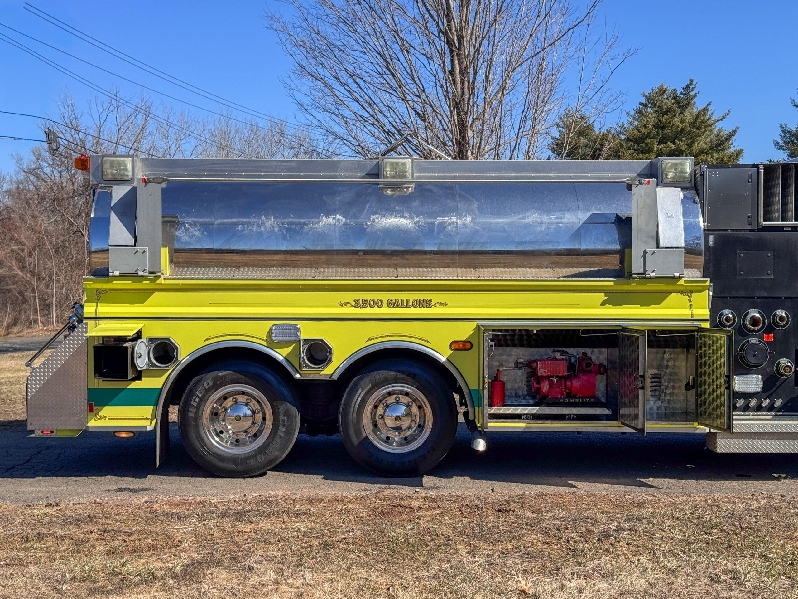 2000 Kenworth 3500 Gallon Tanker  - image 14