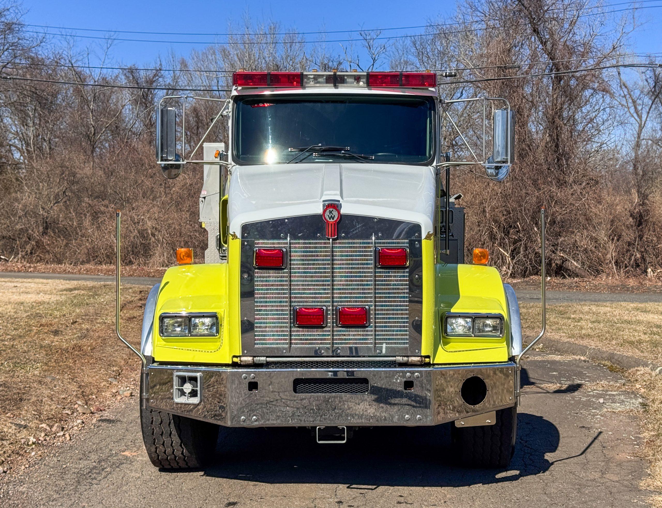 2000 Kenworth 3500 Gallon Tanker  - image 6