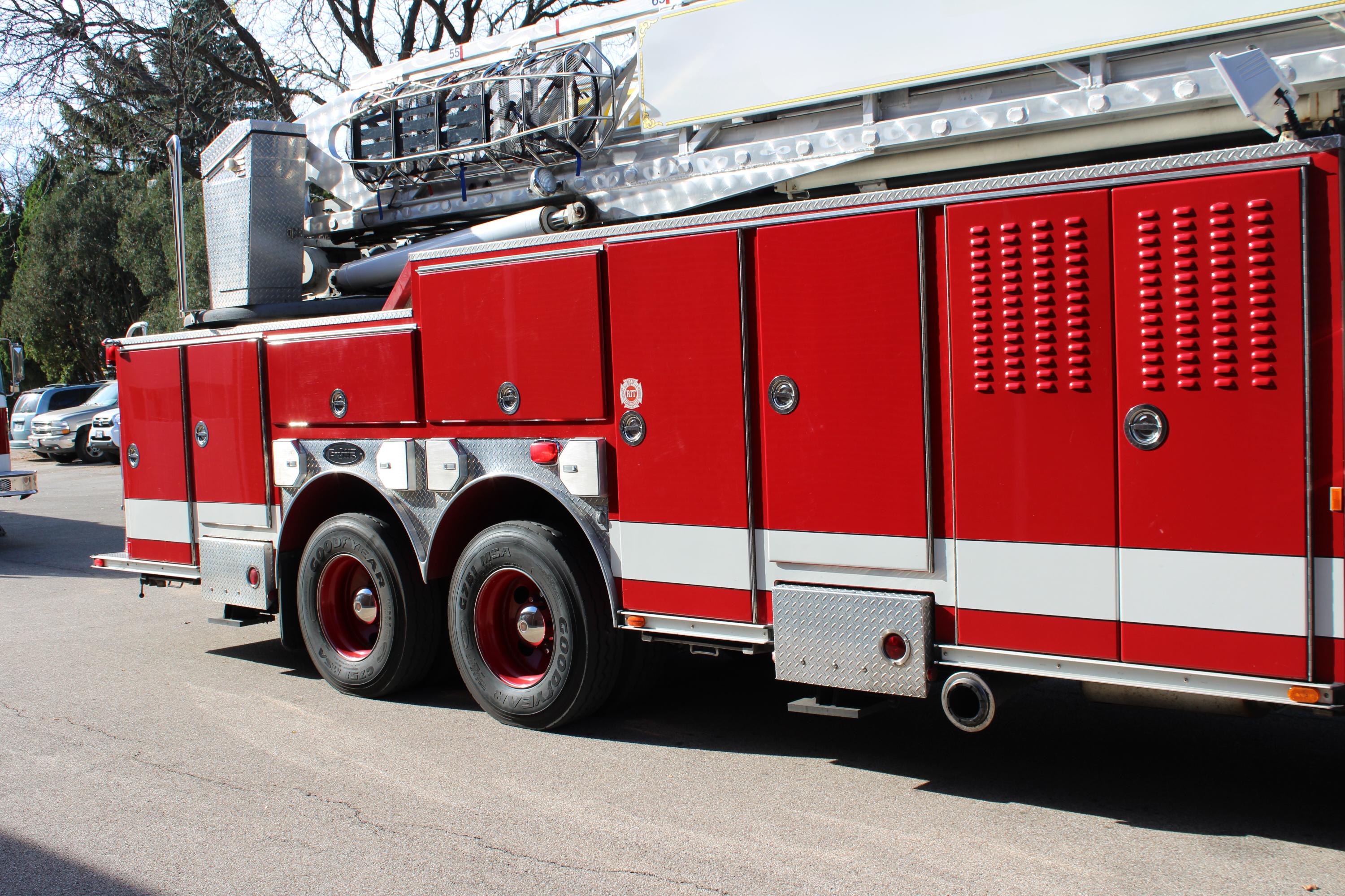 1997 E-One Hurricane 95 Ft Tower  - image 11