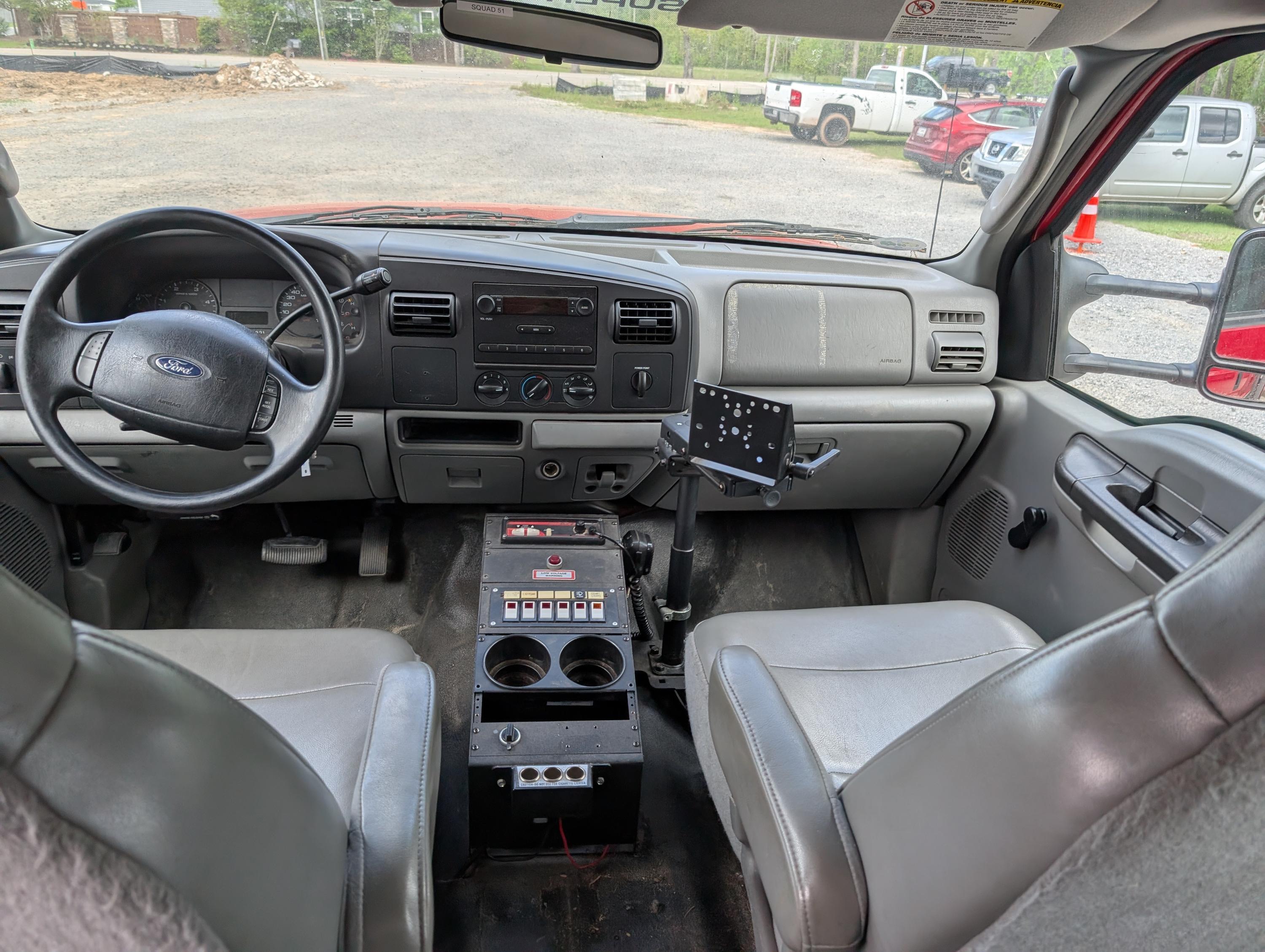 2005 Ford F550 rescue/brush unit - image 10