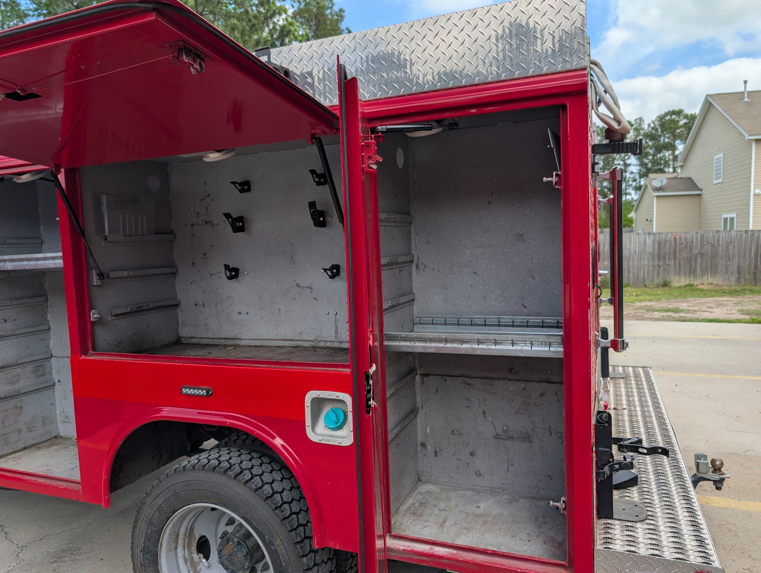 2005 Ford F550 rescue/brush unit - image 13