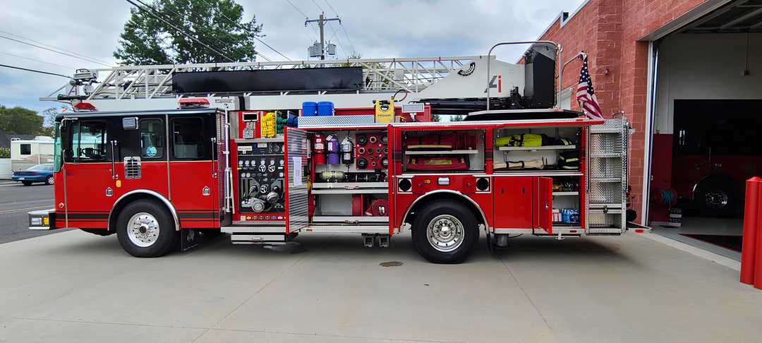 1997 HME 75' Quint