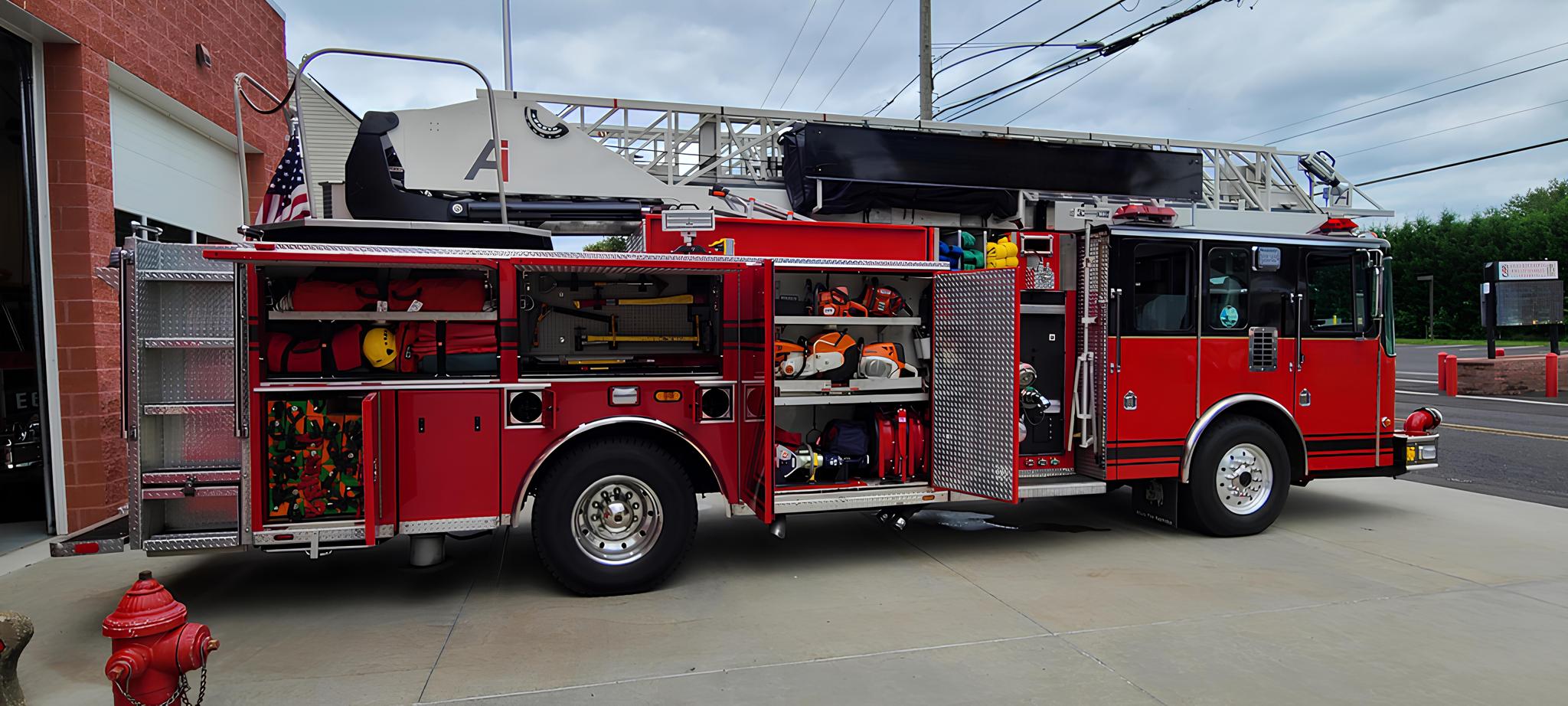1997 HME 75' Quint - image 2