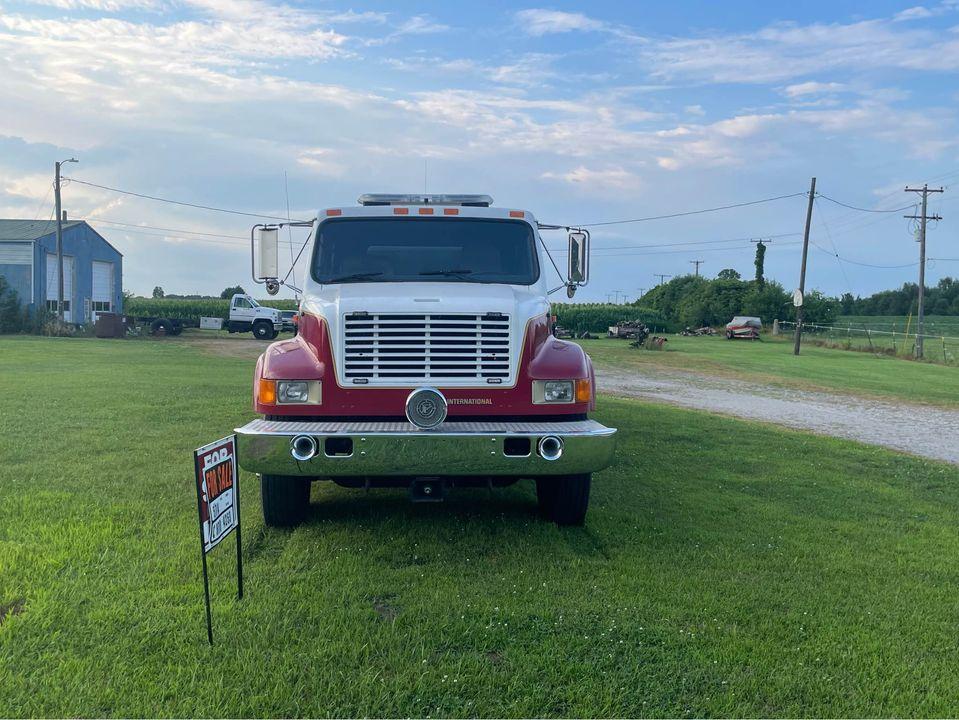 1992 International 4900 Pumper - image 8