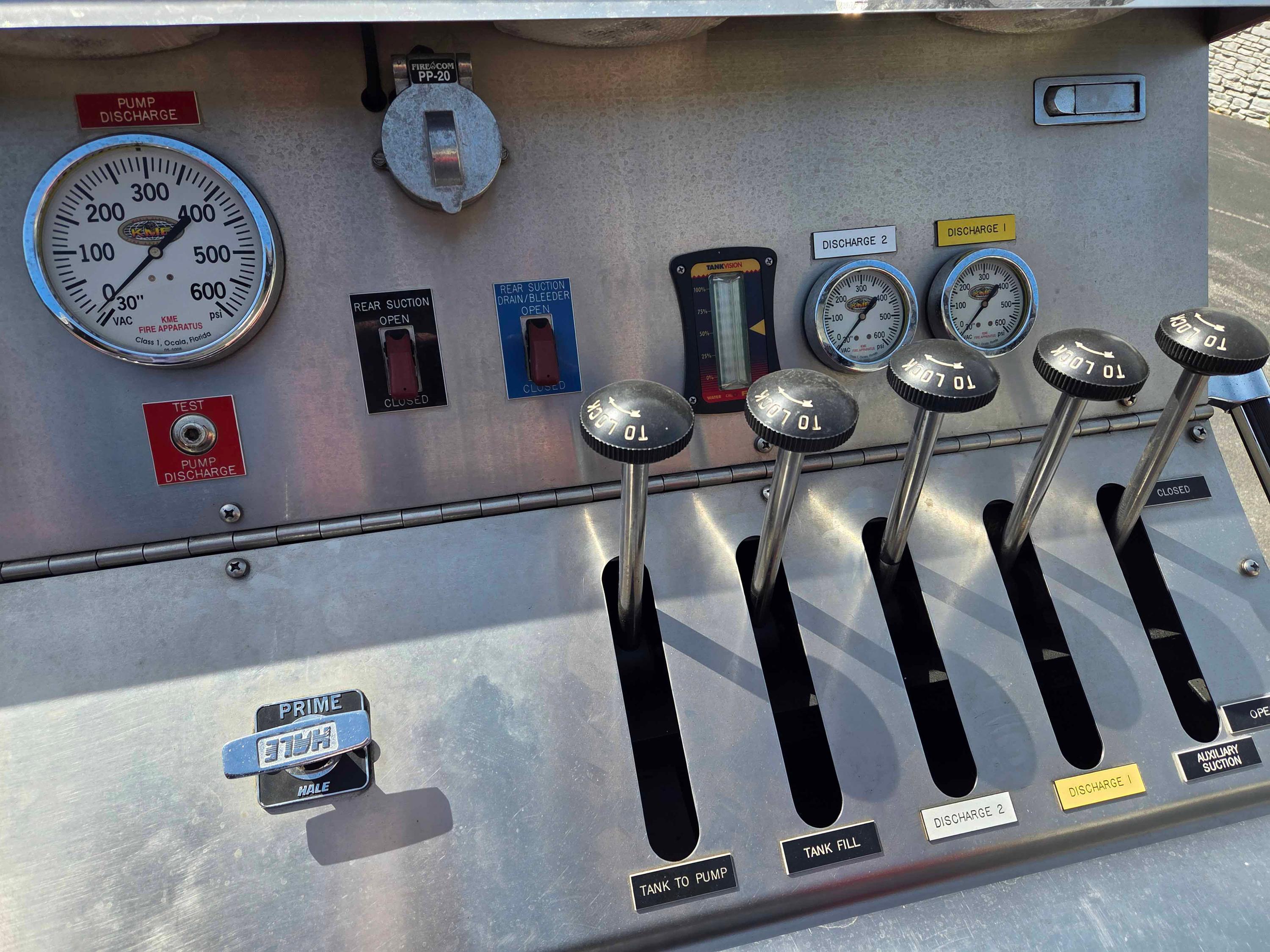2003 KME International Pumper - image 15
