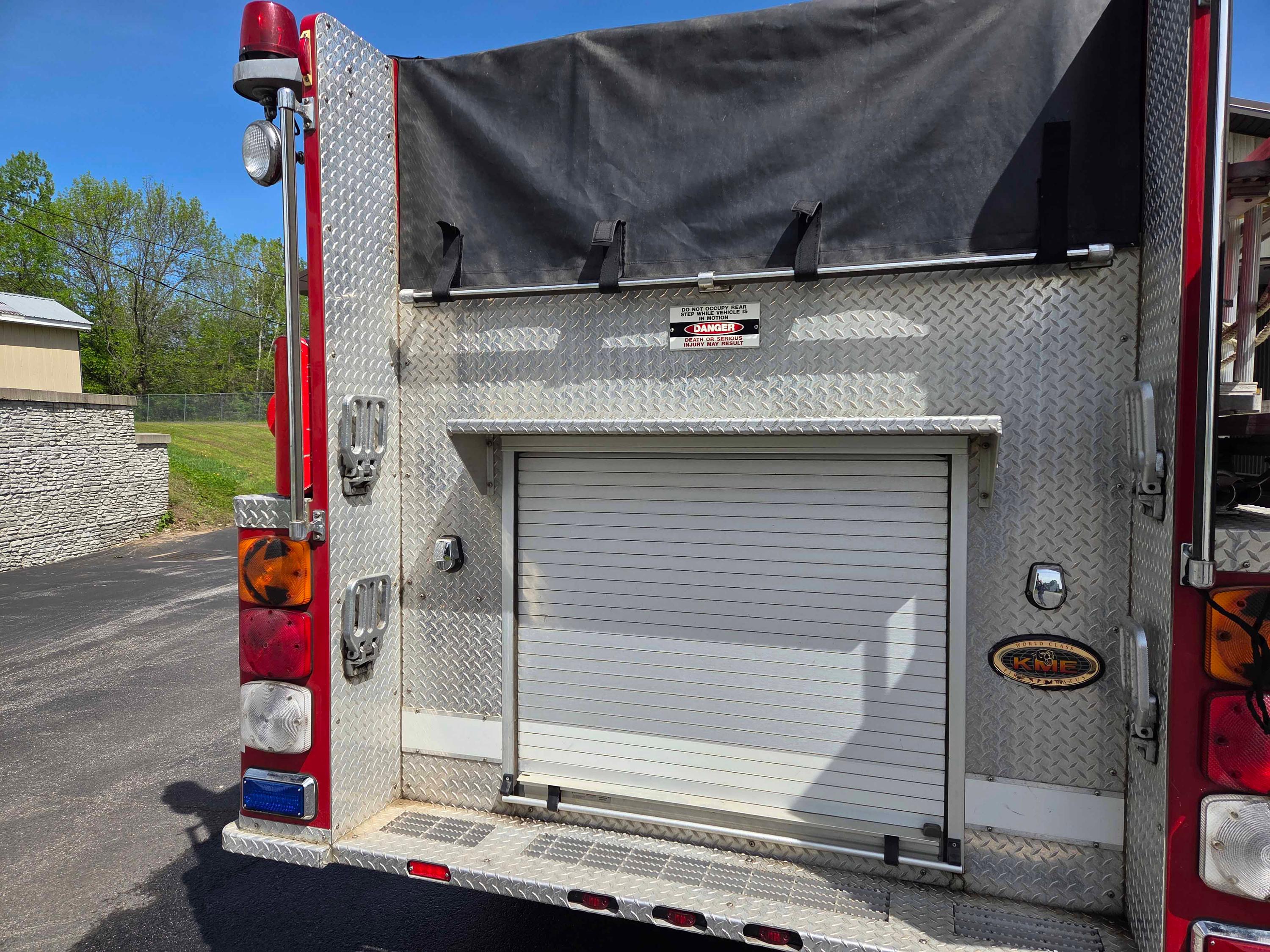 2003 KME International Pumper - image 24