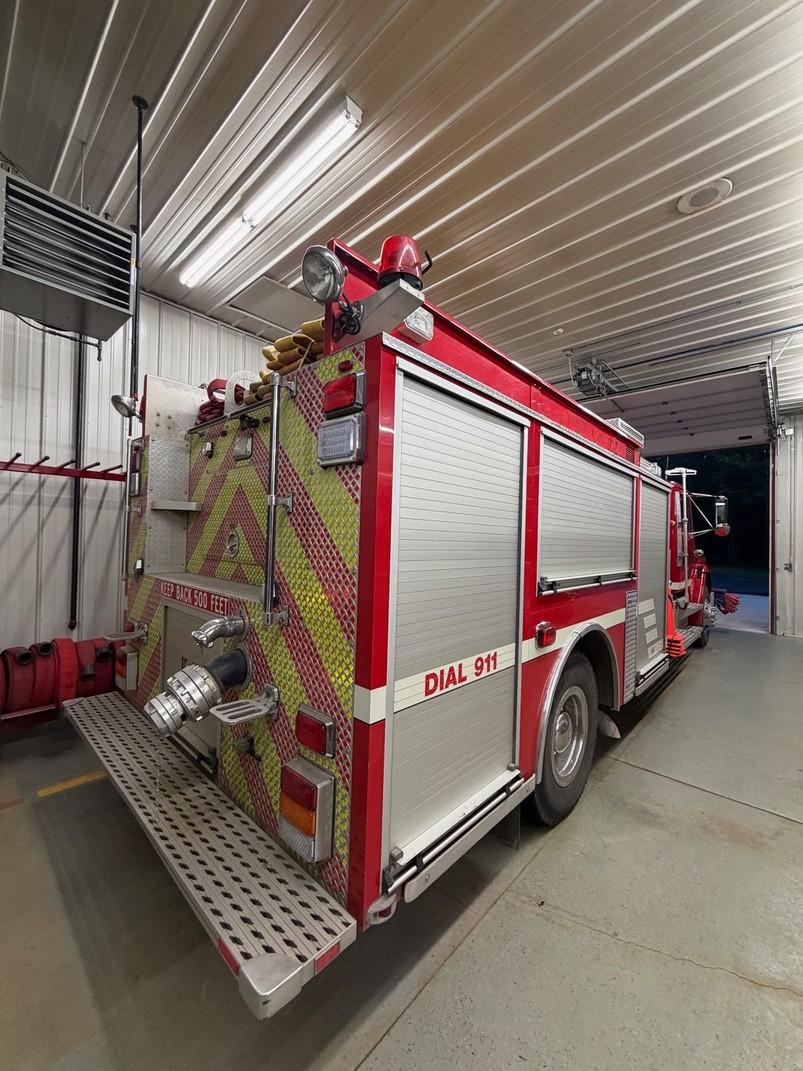 2001 Freightliner Pumper - image 4