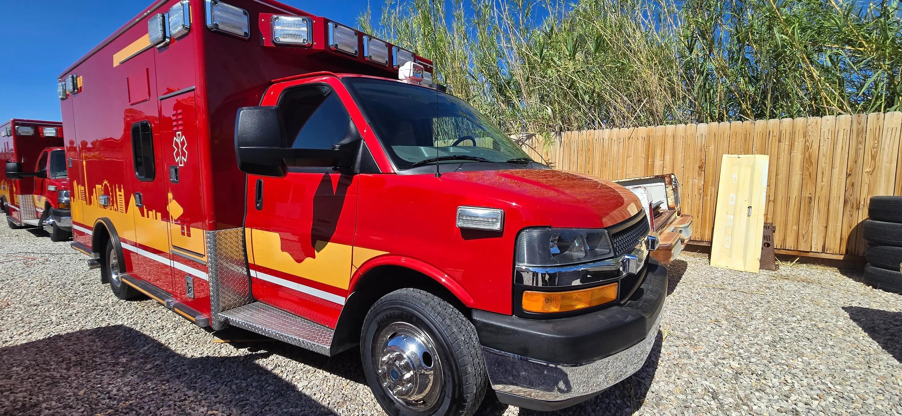2014 Road Rescue Chevrolet Type III Ambulance - image 7