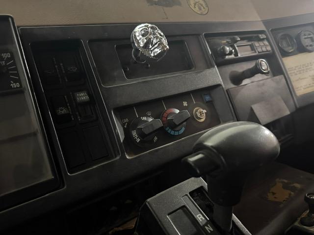 1994 International 4900 75' Smeal - image 39