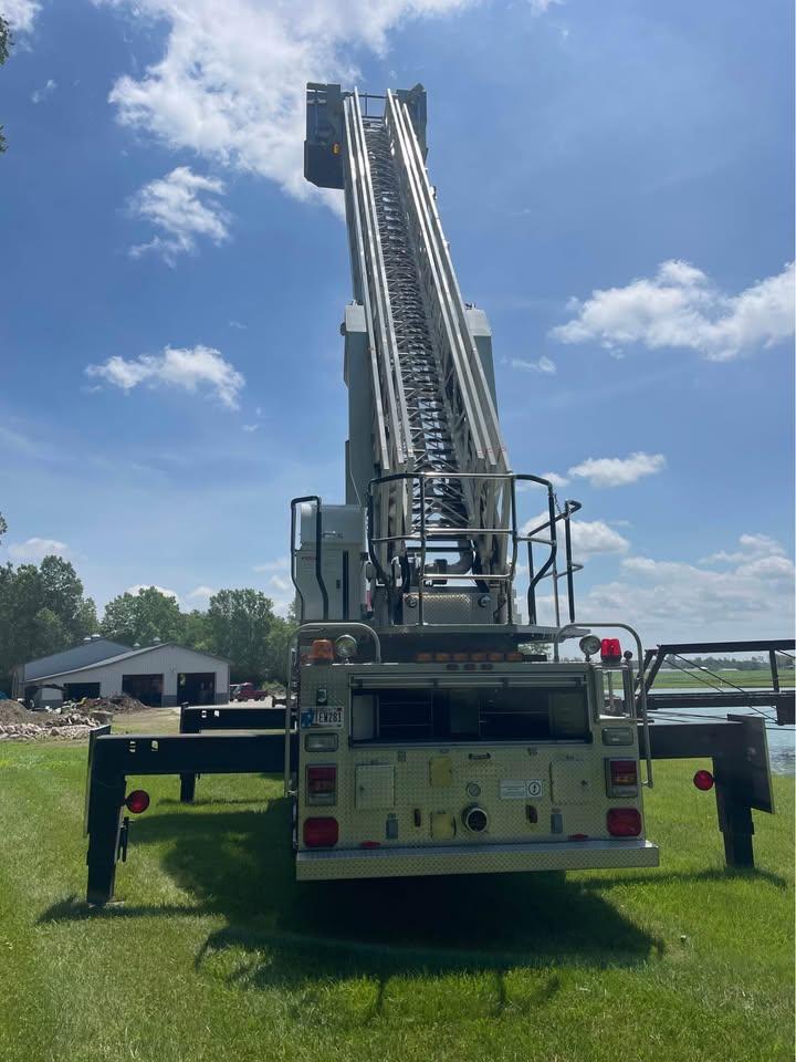 2000 Pierce Dash 100' Tower 2000/500 *CLEAN* - image 5