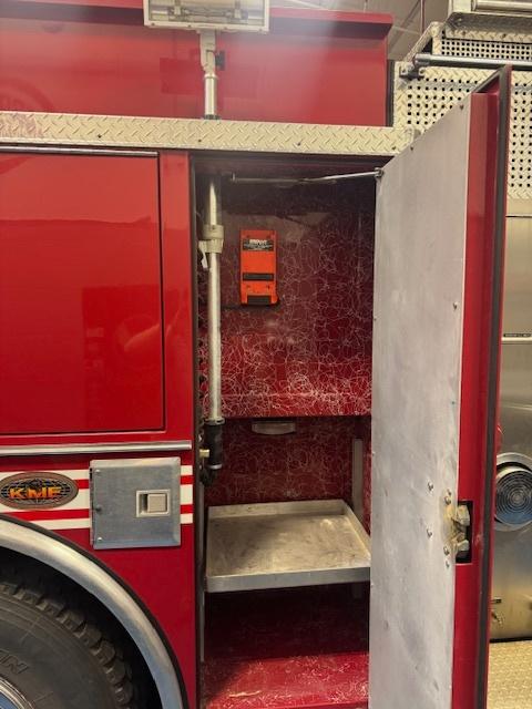 1999 KME International 4x4 Pumper - image 13