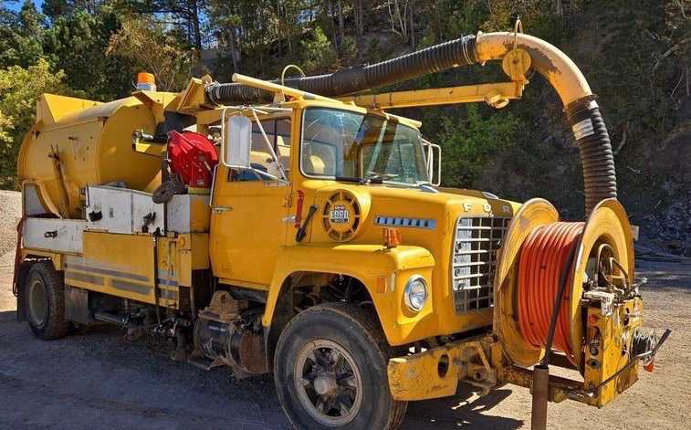 1980 Ford Vactor Combination