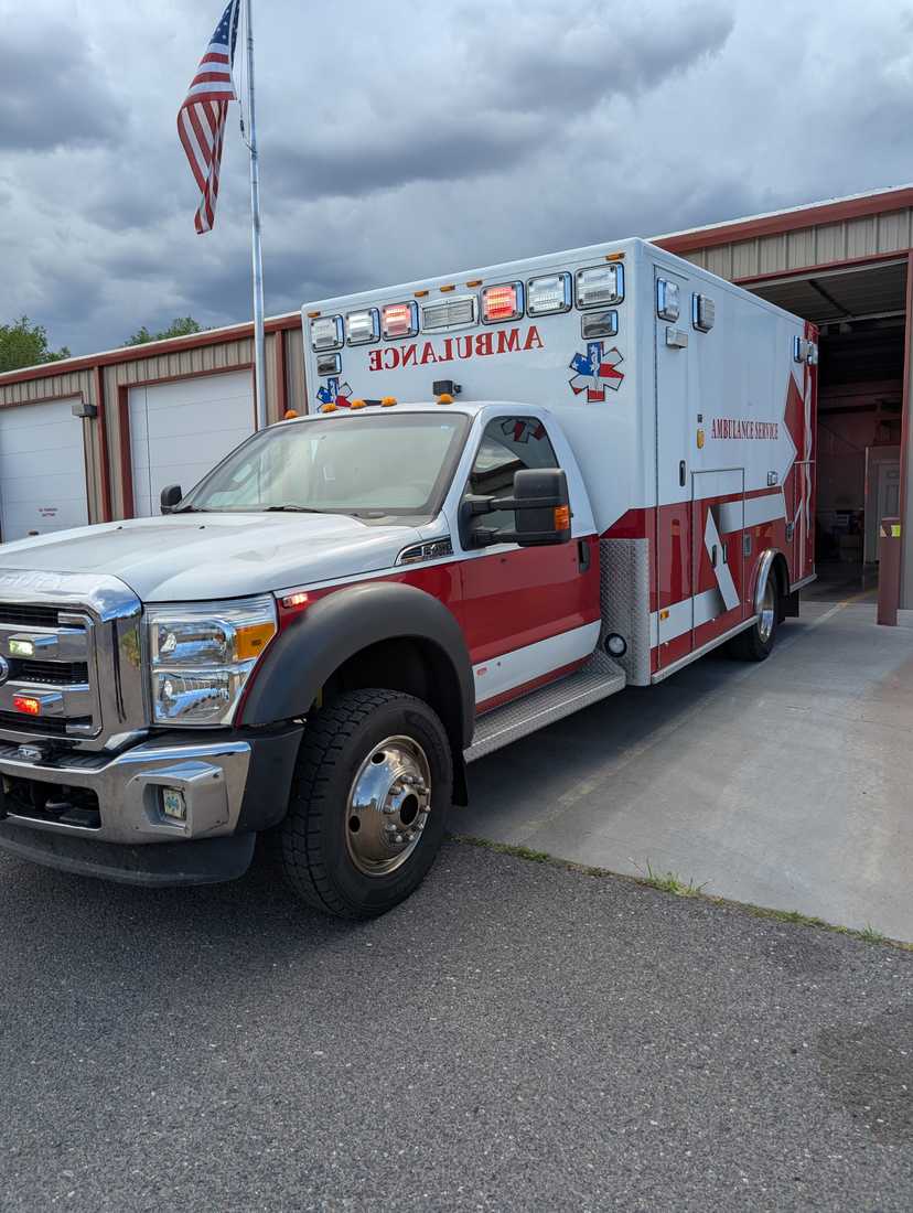 2012 PL-Custom Ford 4x4 Type I Ambulance