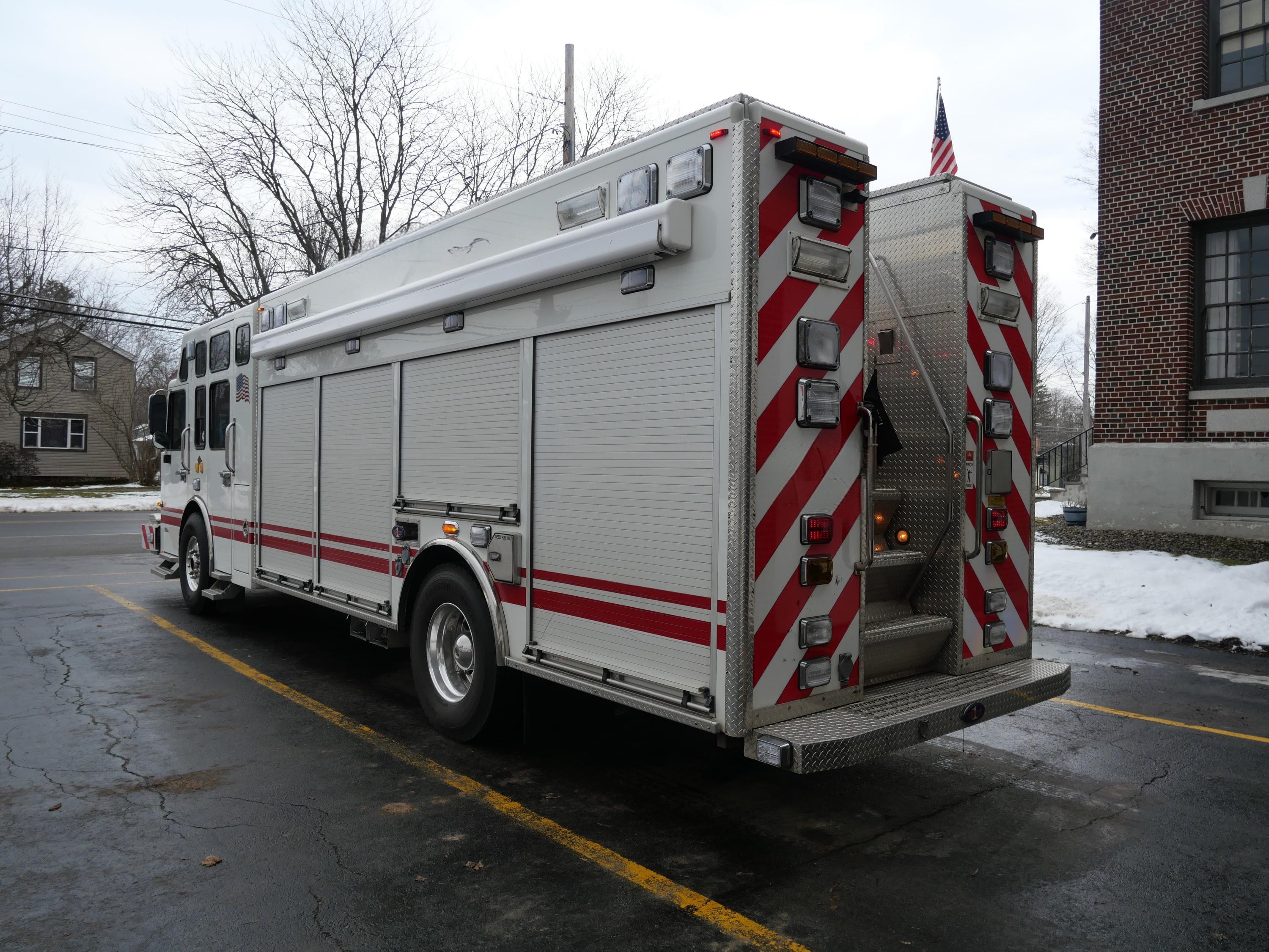 2009 Rescue 1 Spartan Heavy Rescue - image 7