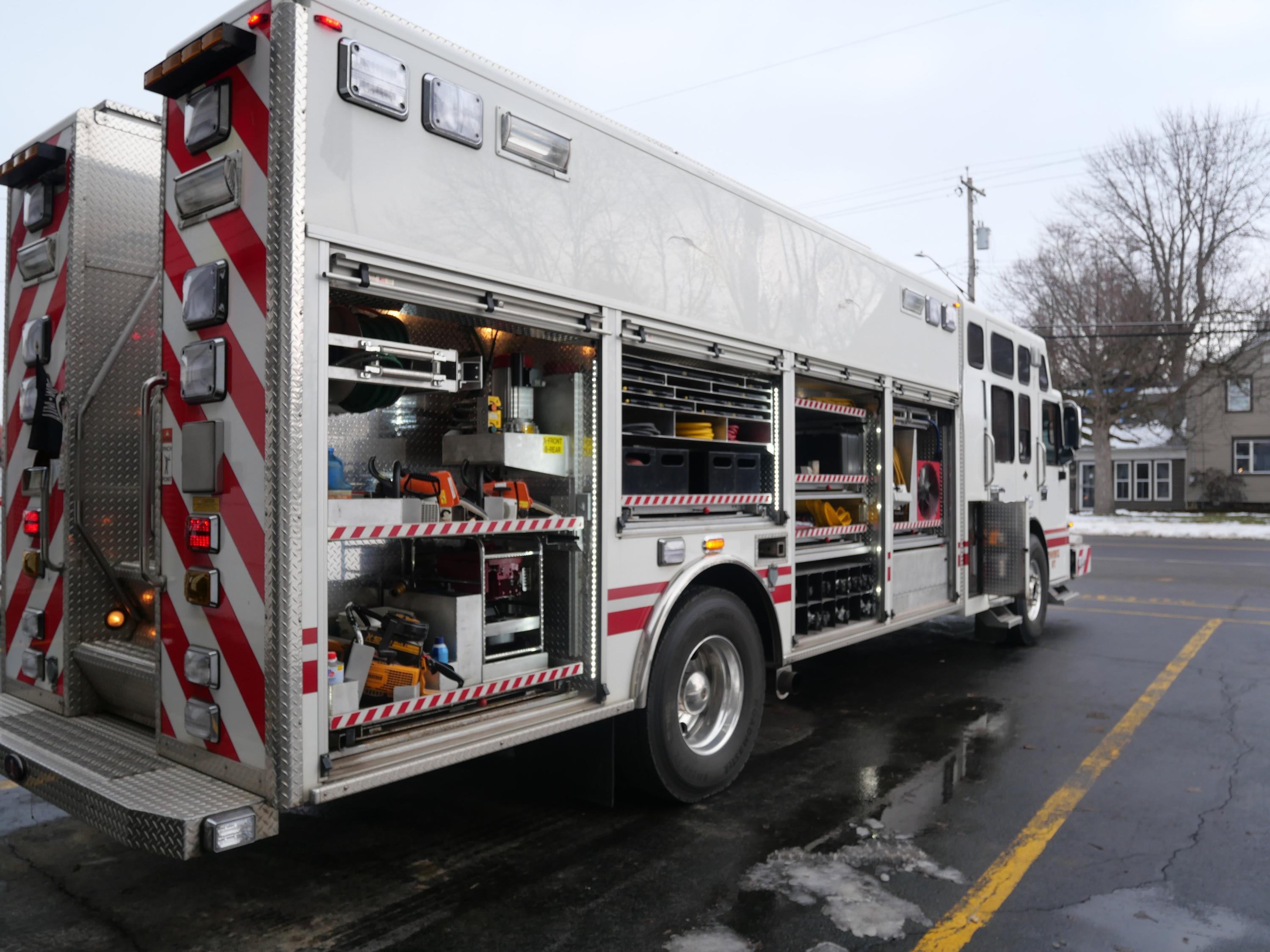 2009 Rescue 1 Spartan Heavy Rescue - image 17