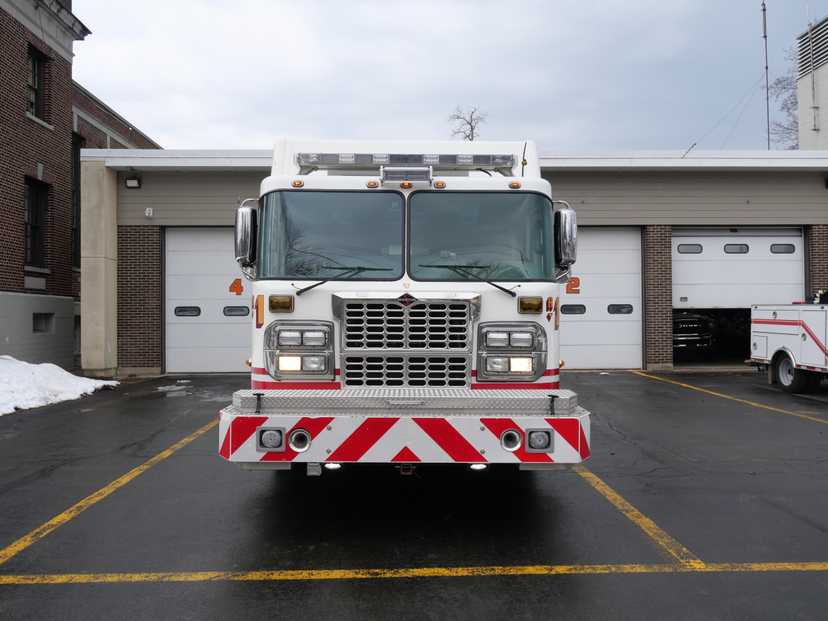 2009 Rescue 1 Spartan Heavy Rescue — photo 2