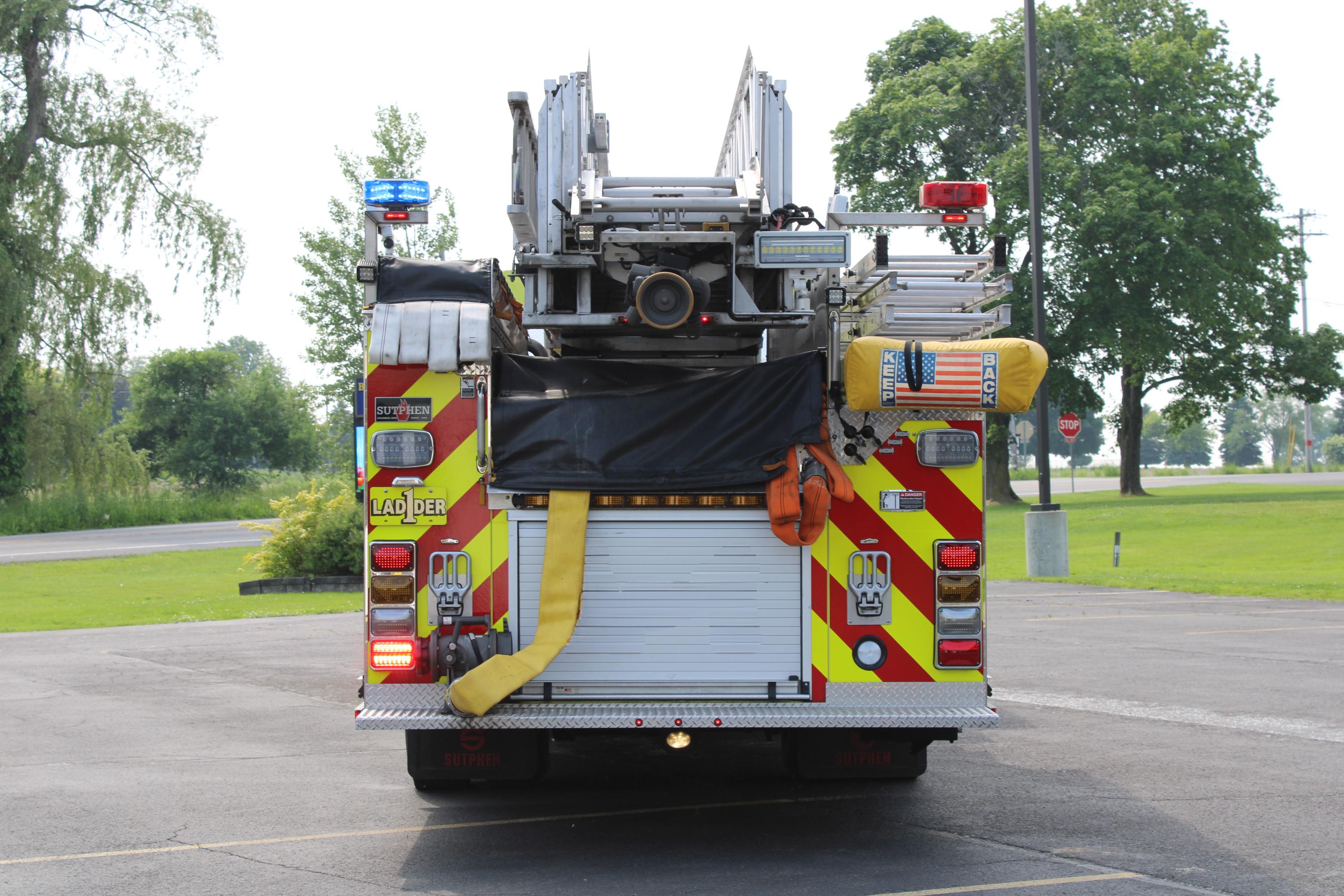 2015 Sutphen SL75 75' Quint - image 7