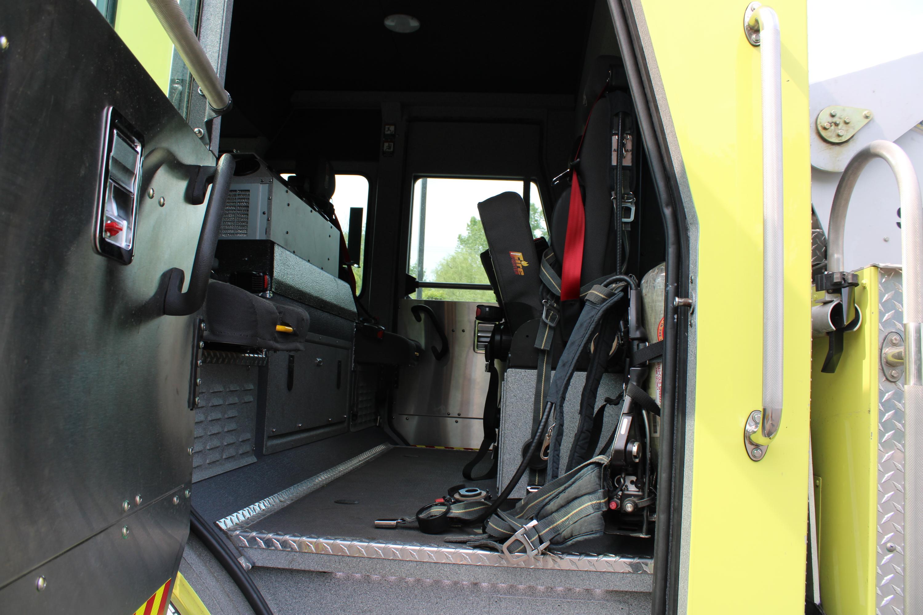 2015 Sutphen SL75 75' Quint - image 12