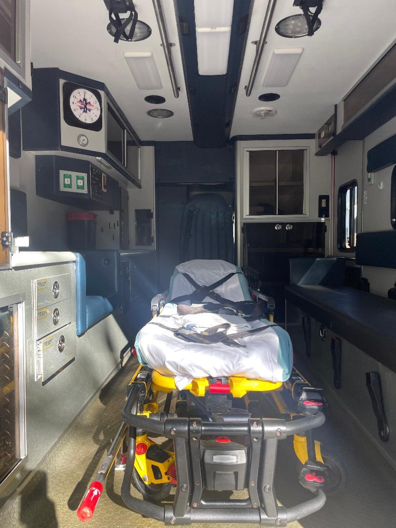 2012 International Type I Ambulance - image 5