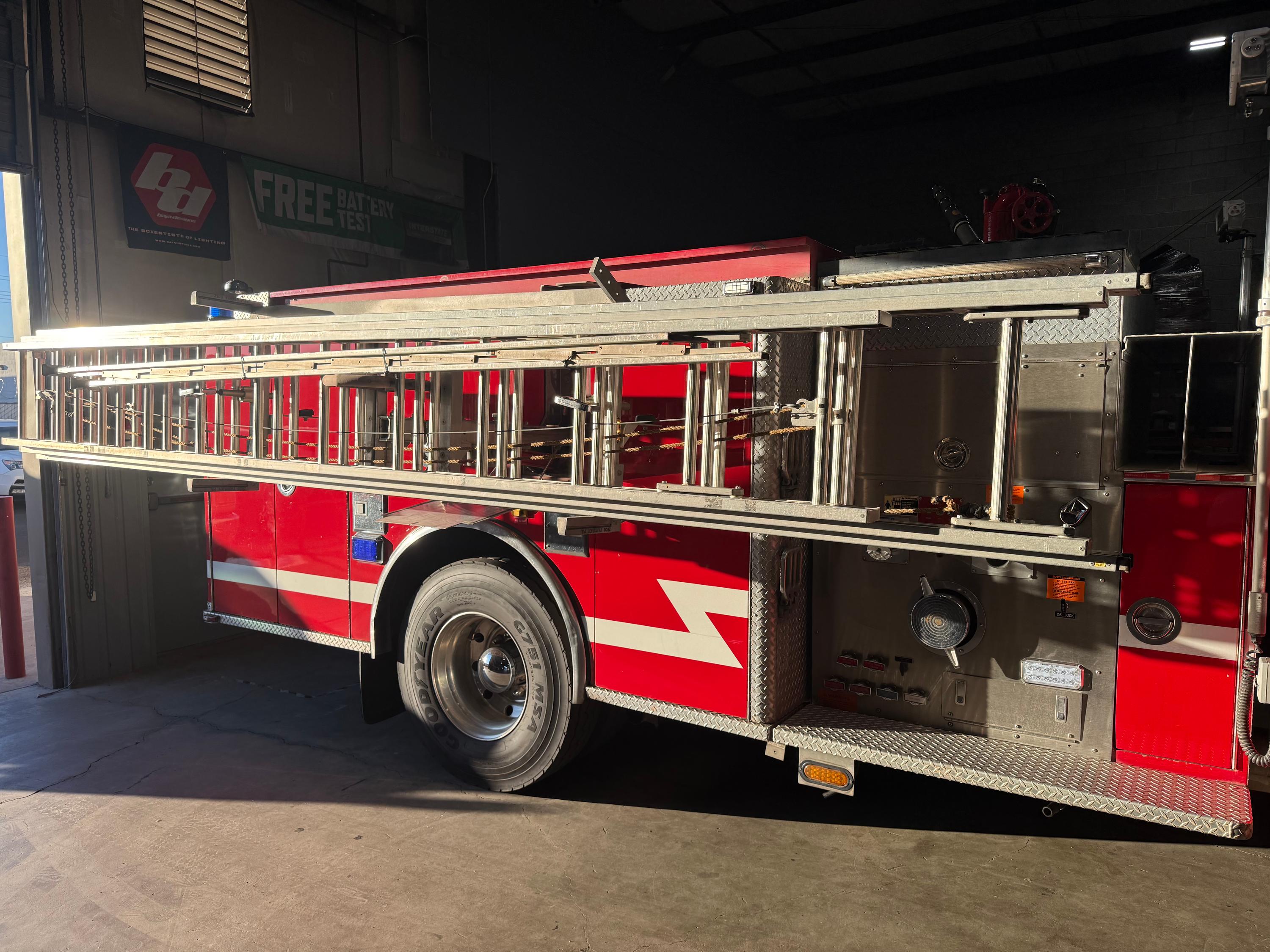 2001 KME Panther Pumper - image 56