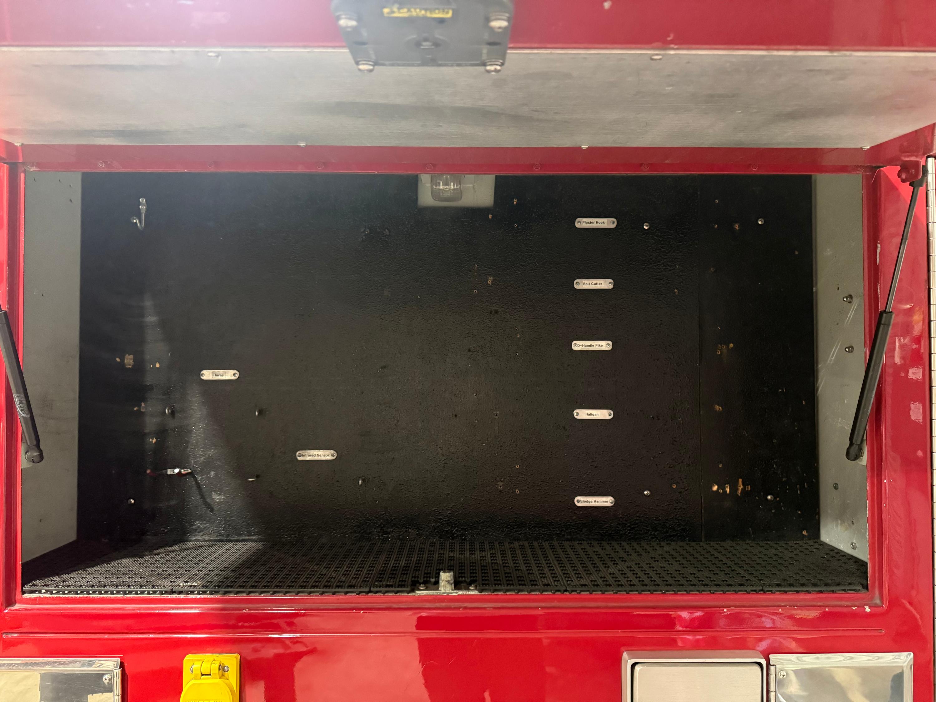 2001 KME Panther Pumper - image 70