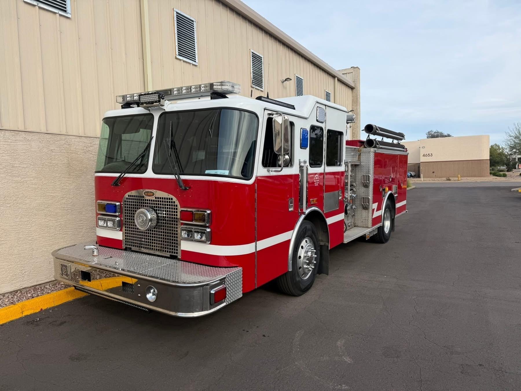 2001 KME Panther Pumper - image 1