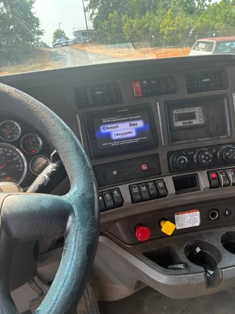2019 Kenworth T680 Dump Truck - image 10