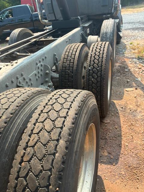 2019 Kenworth T680 Dump Truck - image 17