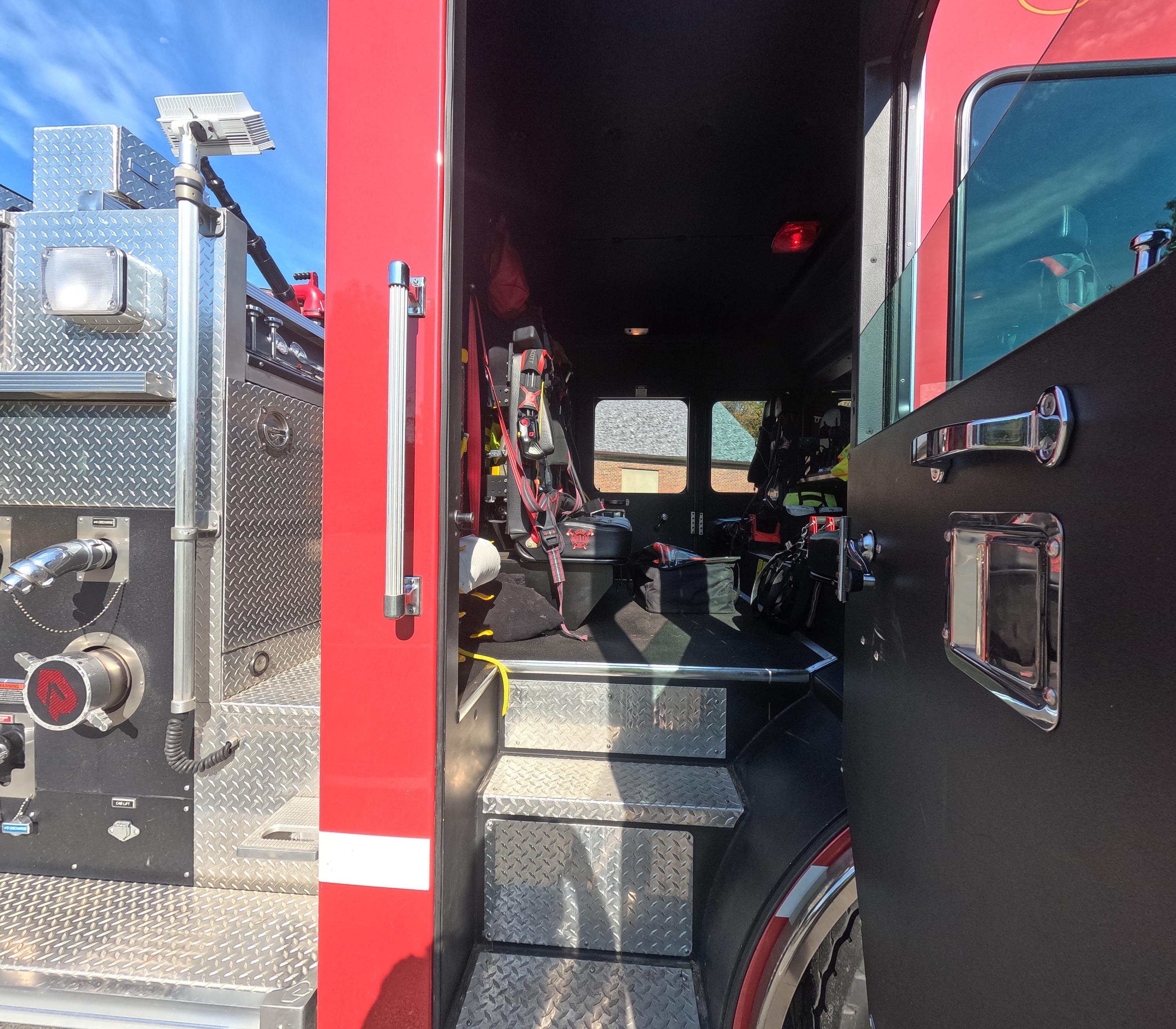 2009 Rosenbauer HME Pumper Tanker - image 21