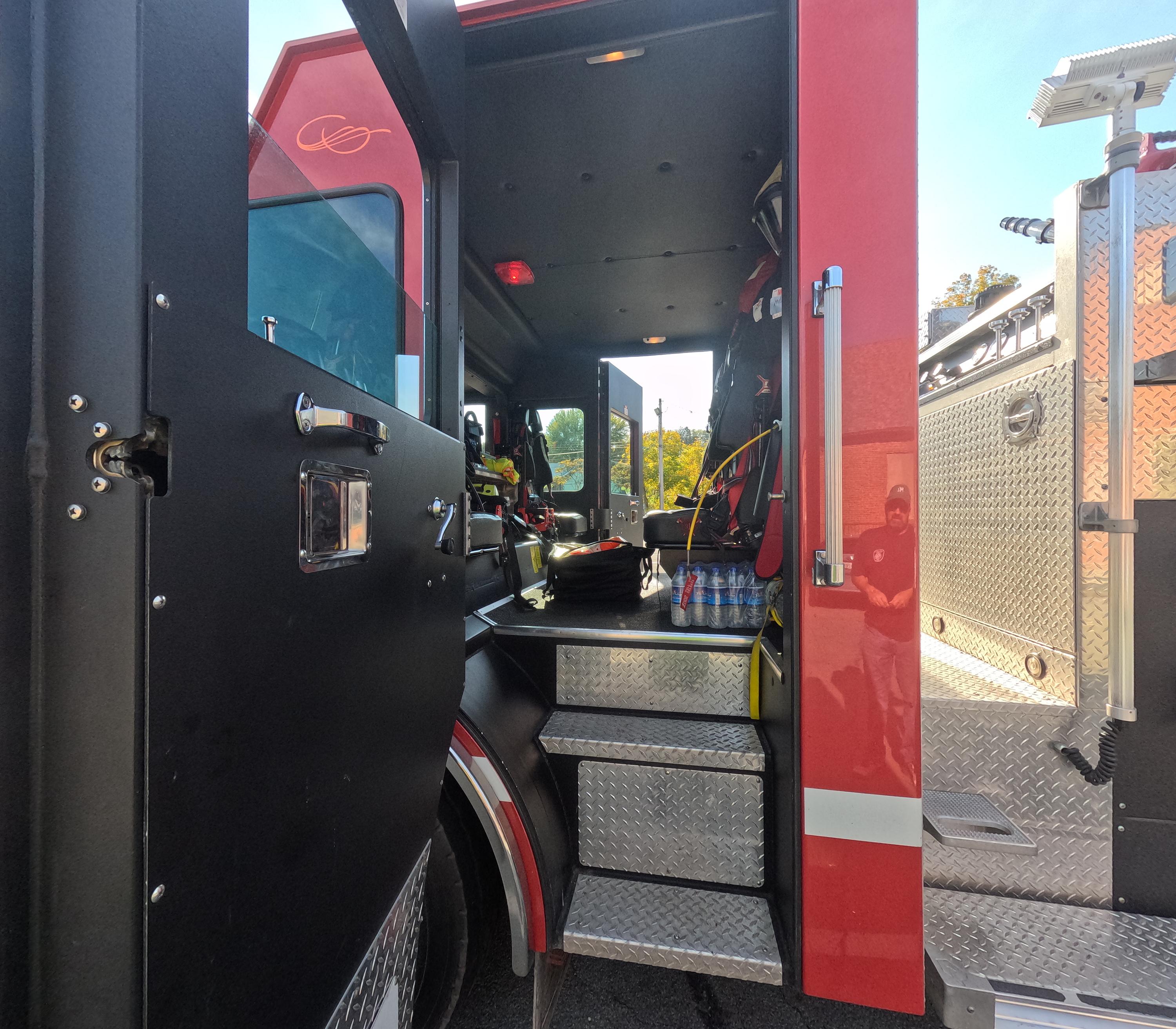 2009 Rosenbauer HME Pumper Tanker - image 22