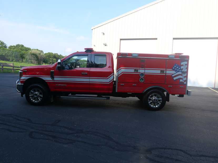 2019 Ford F350 4x4 Light Rescue — photo 5